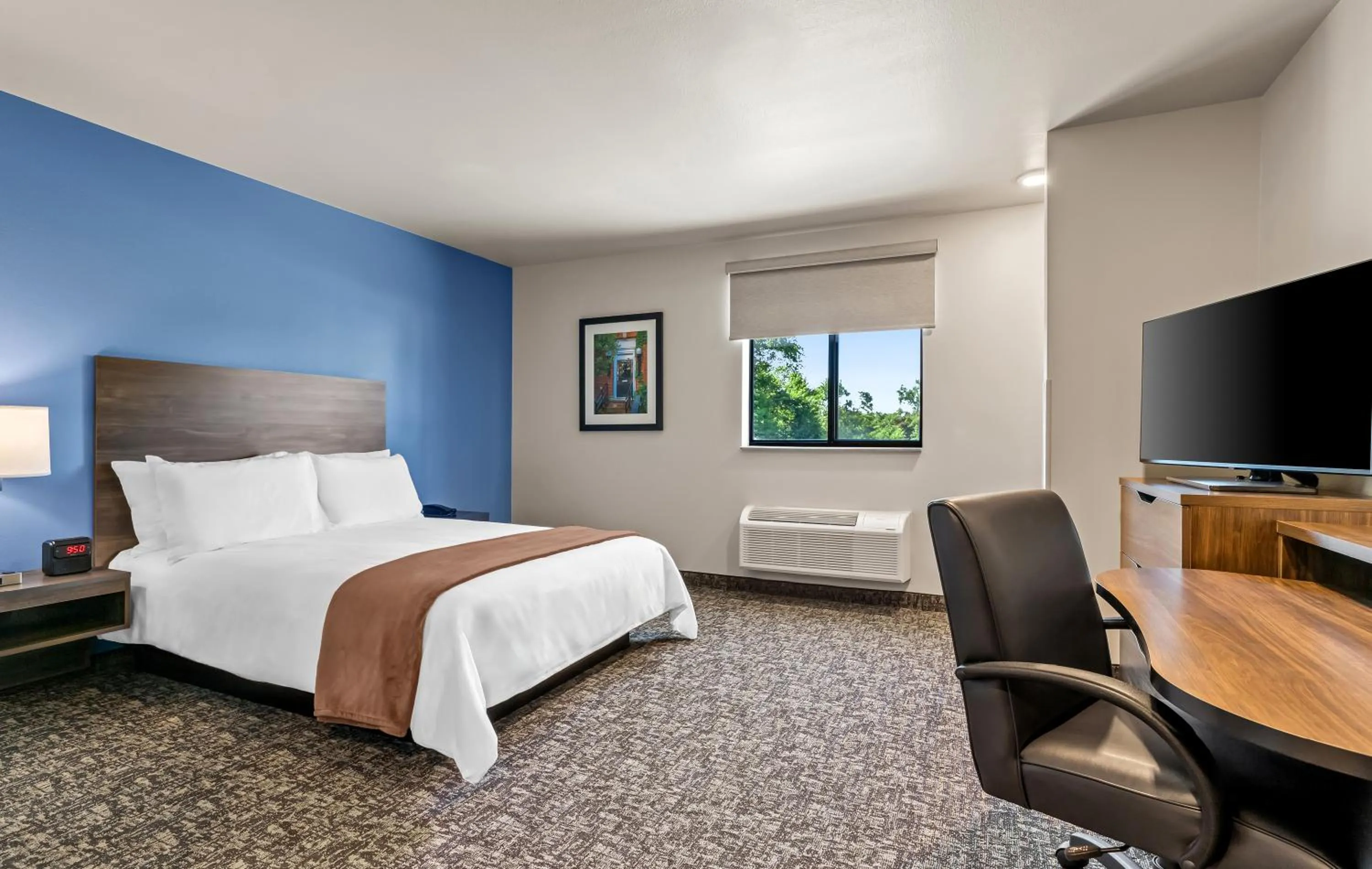 Bed in My Place Hotel-Bentonville-Rogers, AR