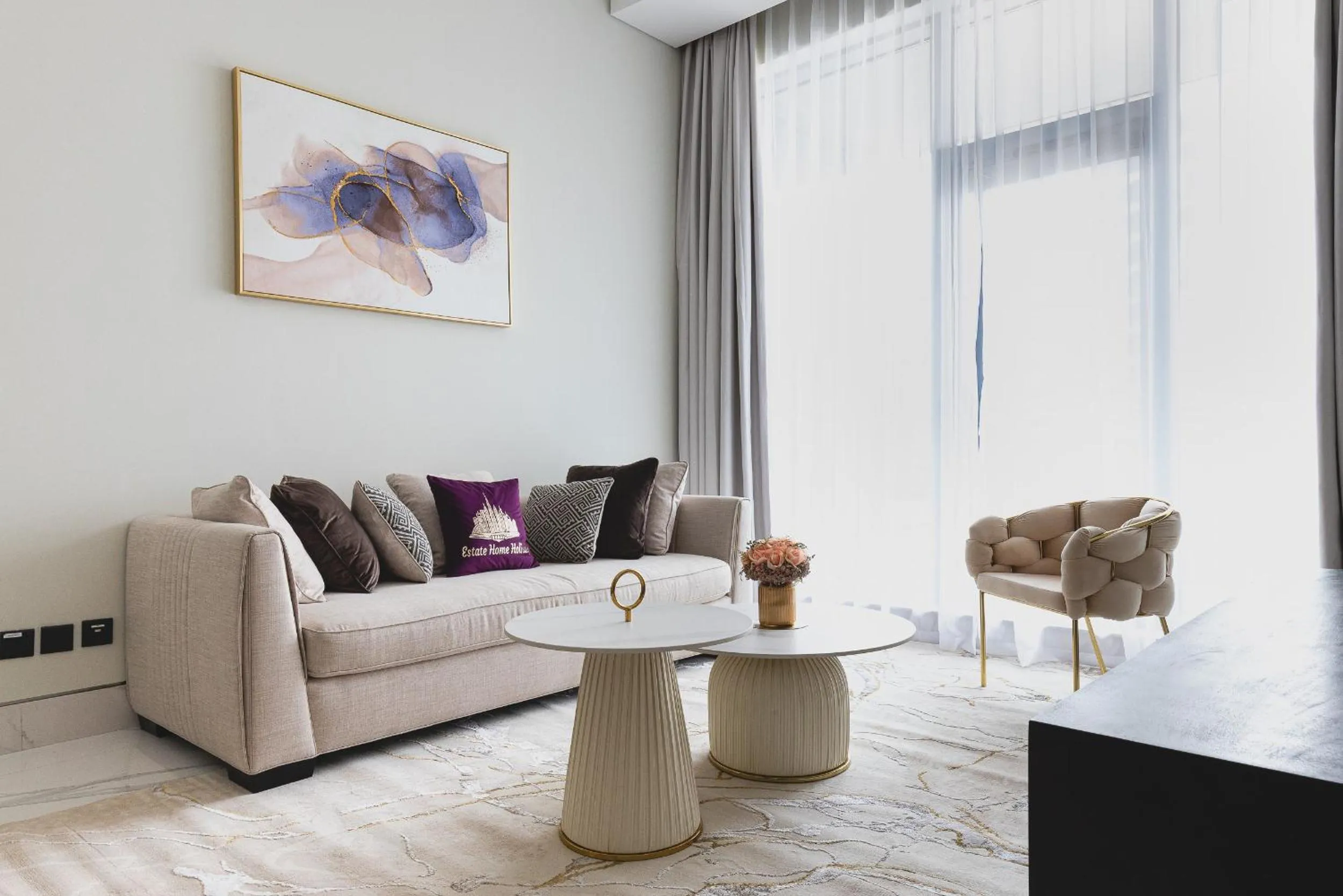 Living room in GLOBALSTAY J One Tower Apartments at Pearl of UAE