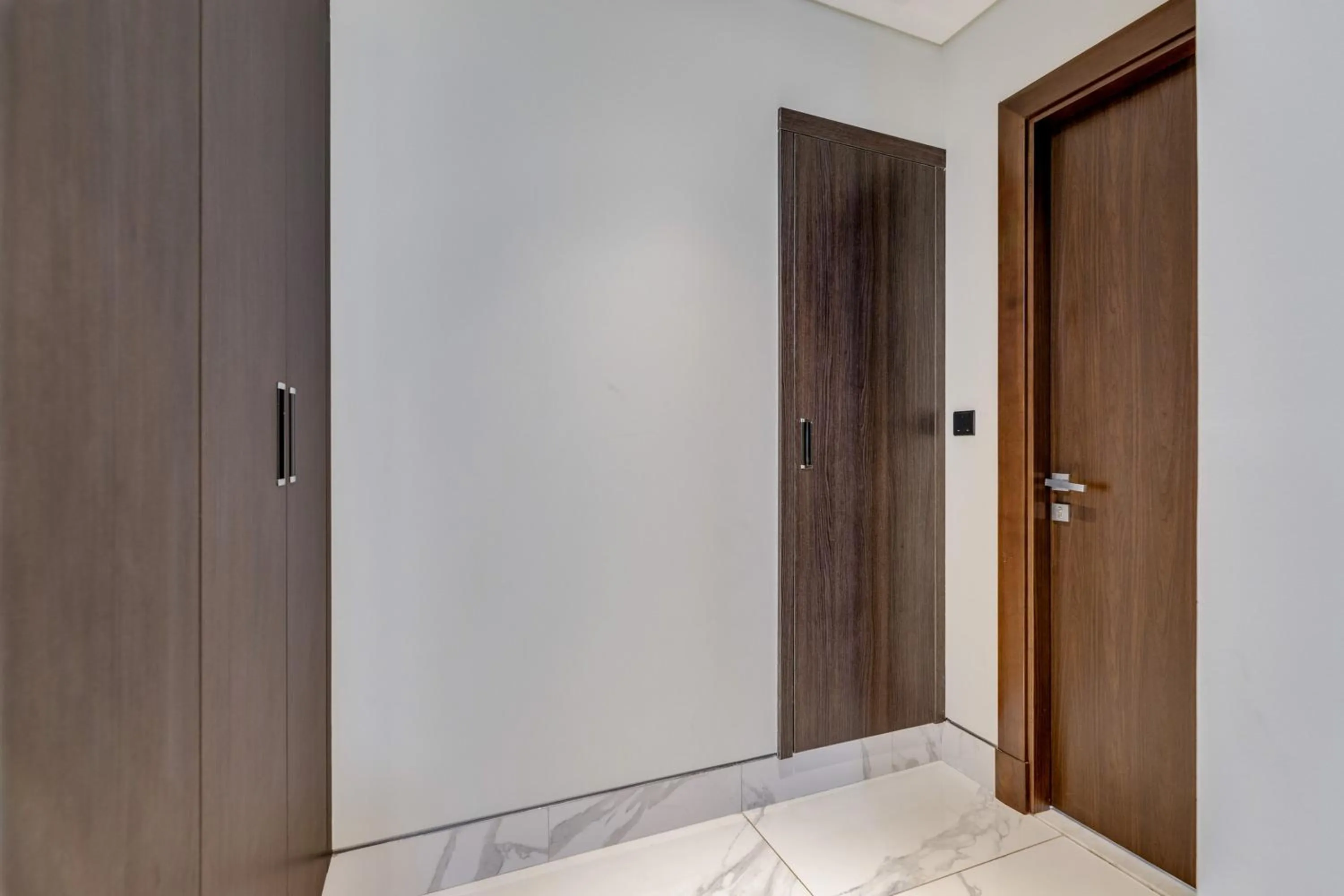 wardrobe in GLOBALSTAY J One Tower Apartments at Pearl of UAE