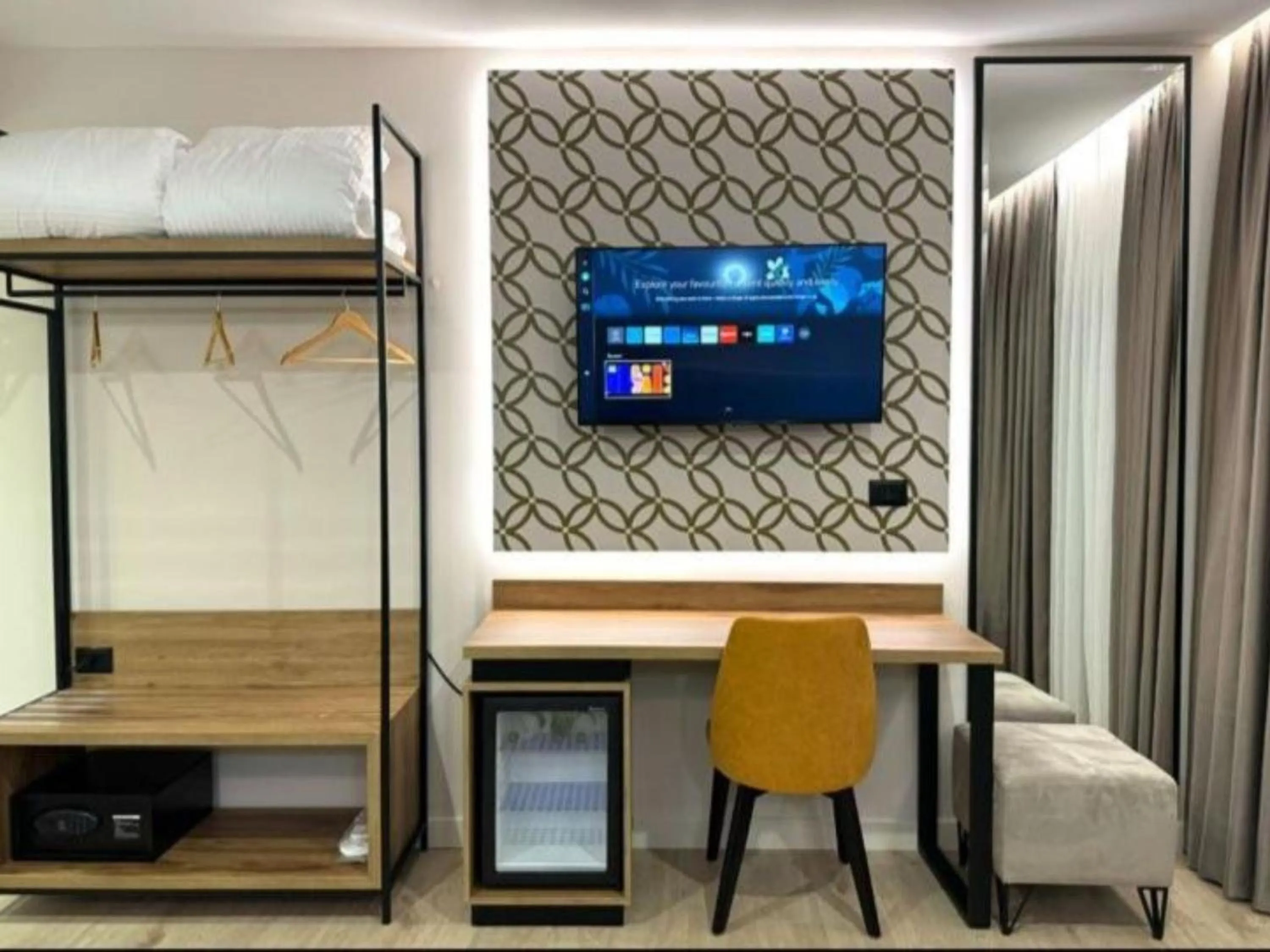 TV and multimedia in Hotel Dior