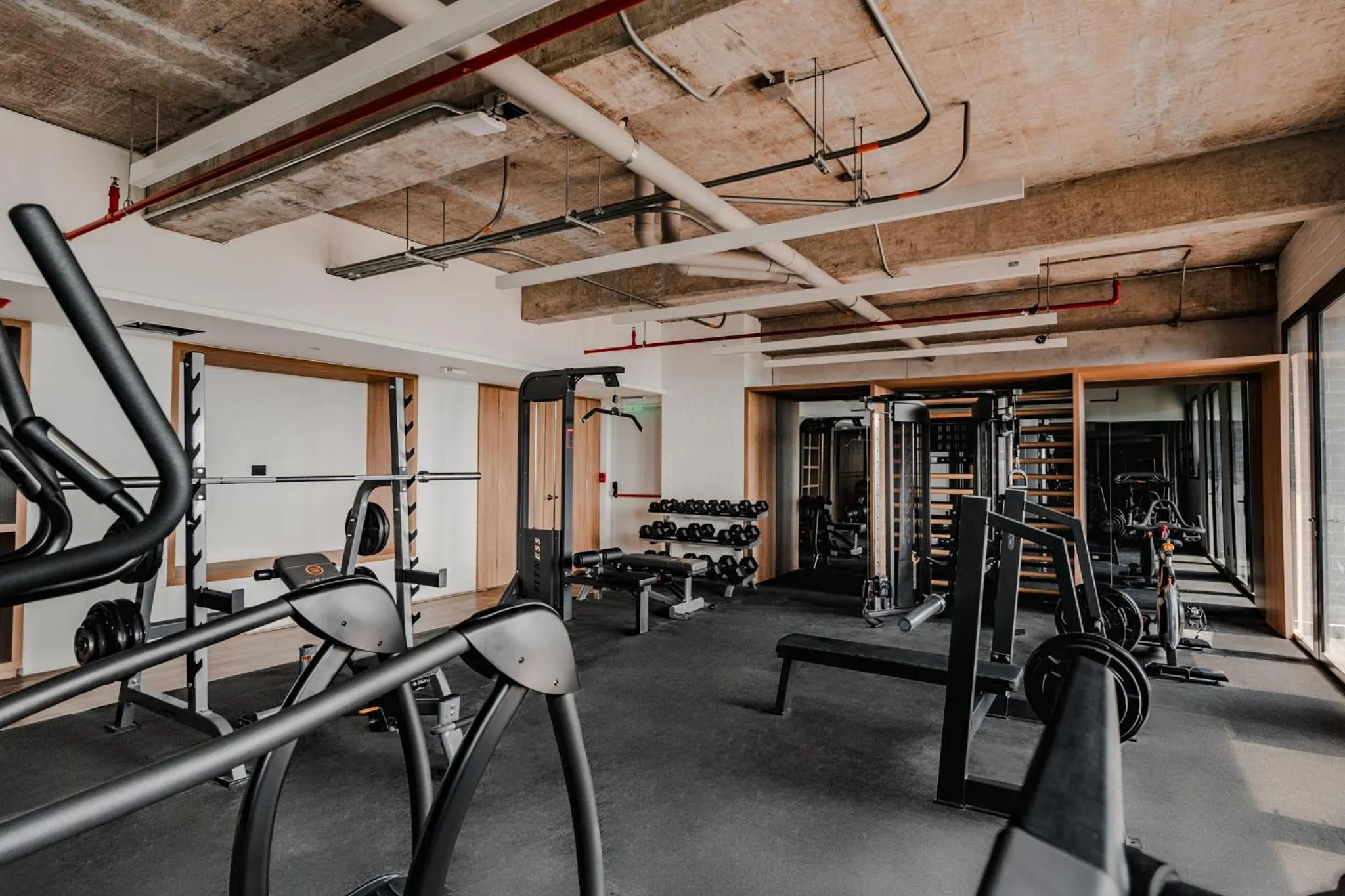 Fitness centre/facilities in Heiss Hotel By Jalo