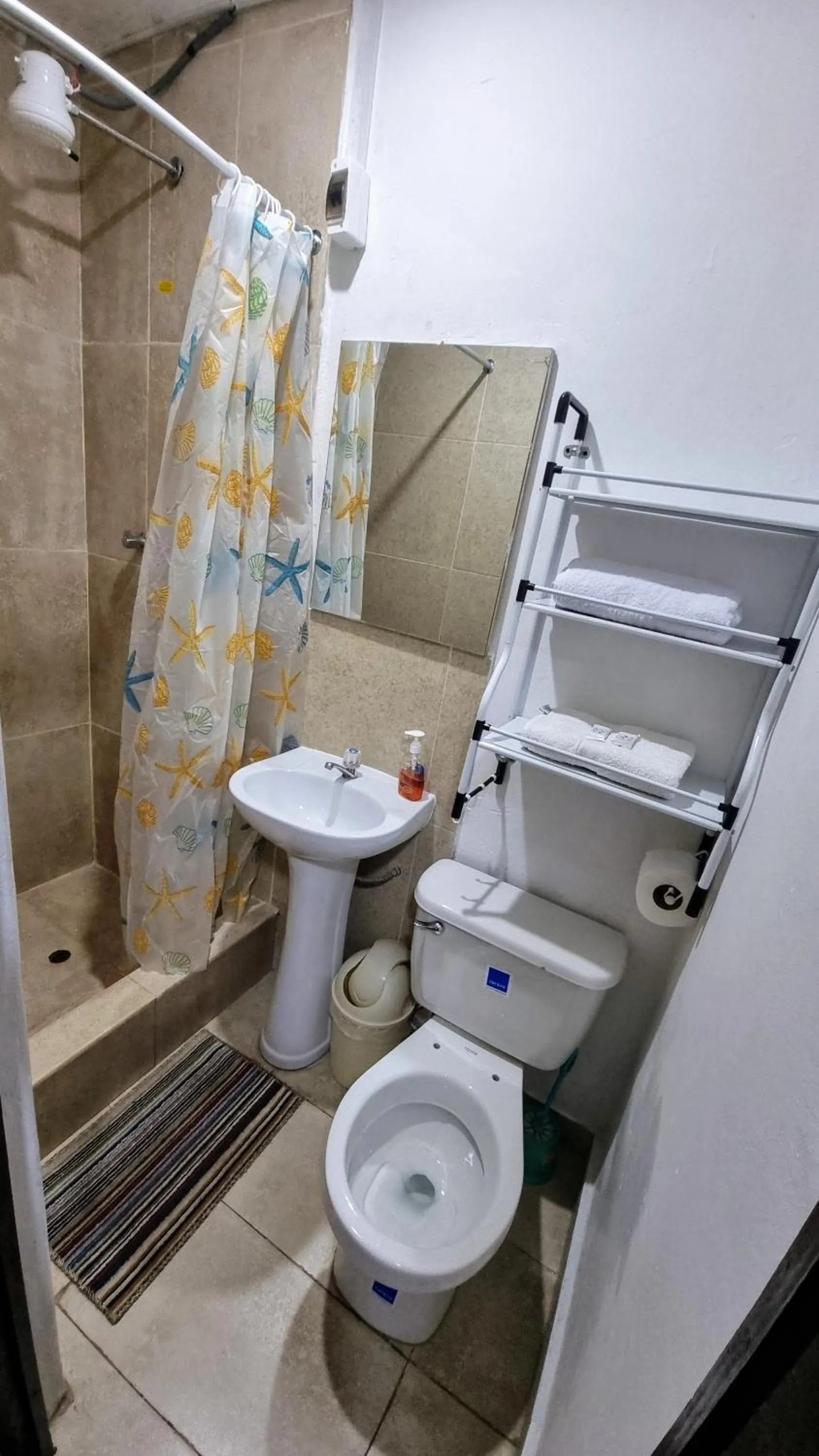 Shower in Mallku Wasi - Lodging Hotel Cusco