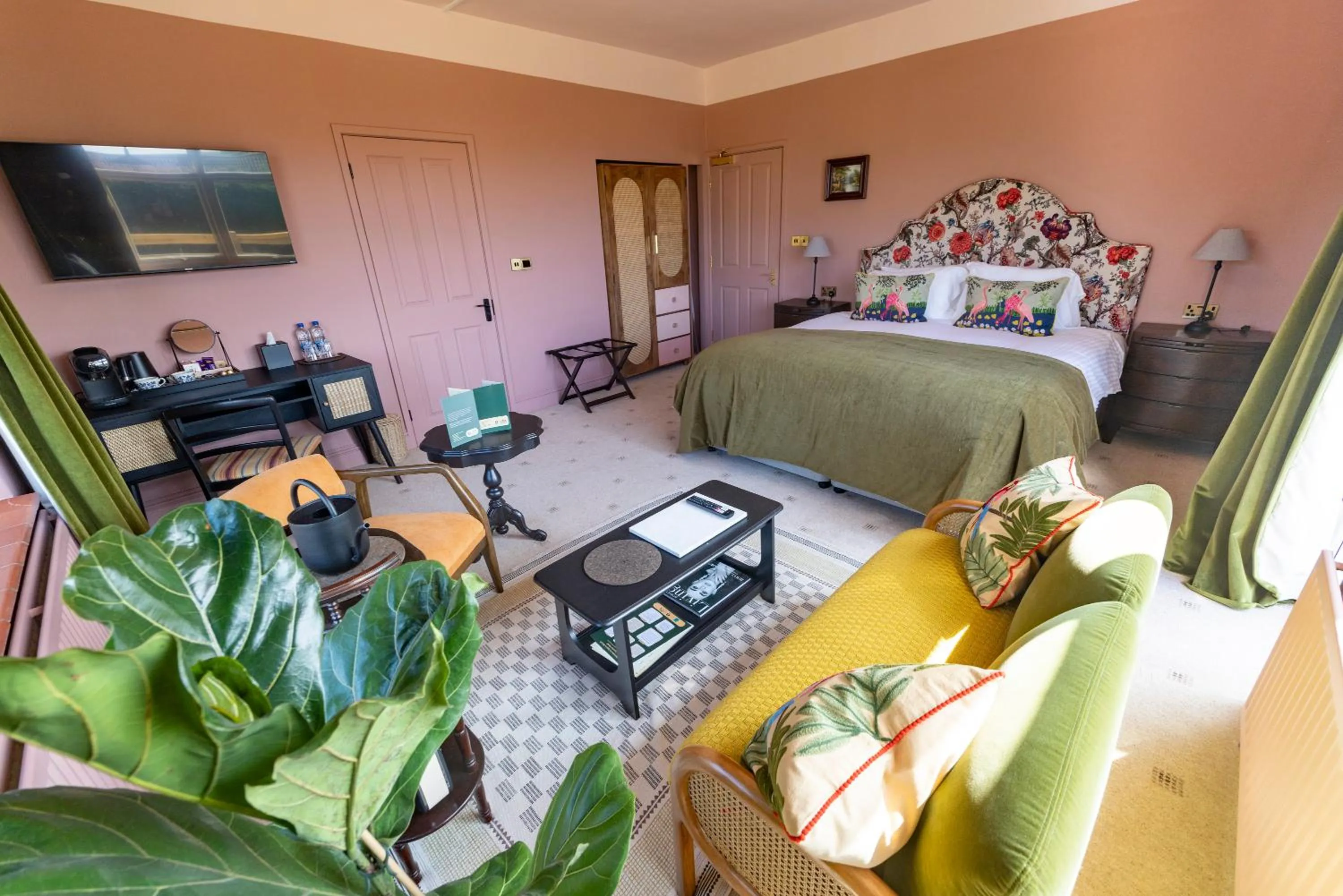 TV and multimedia, Bed in Eype's Mouth Country Hotel