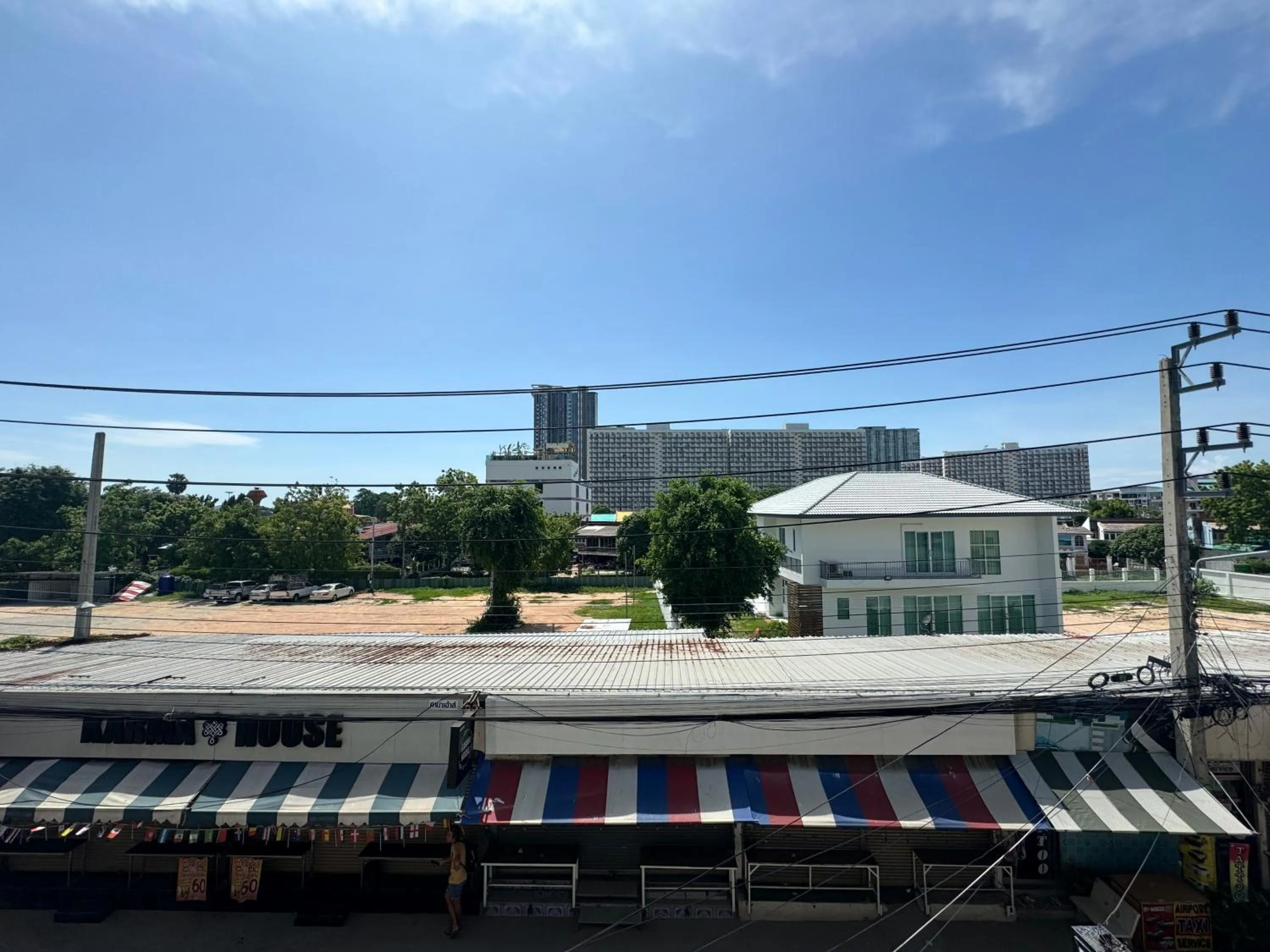 Balcony/Terrace in Leng Guest House