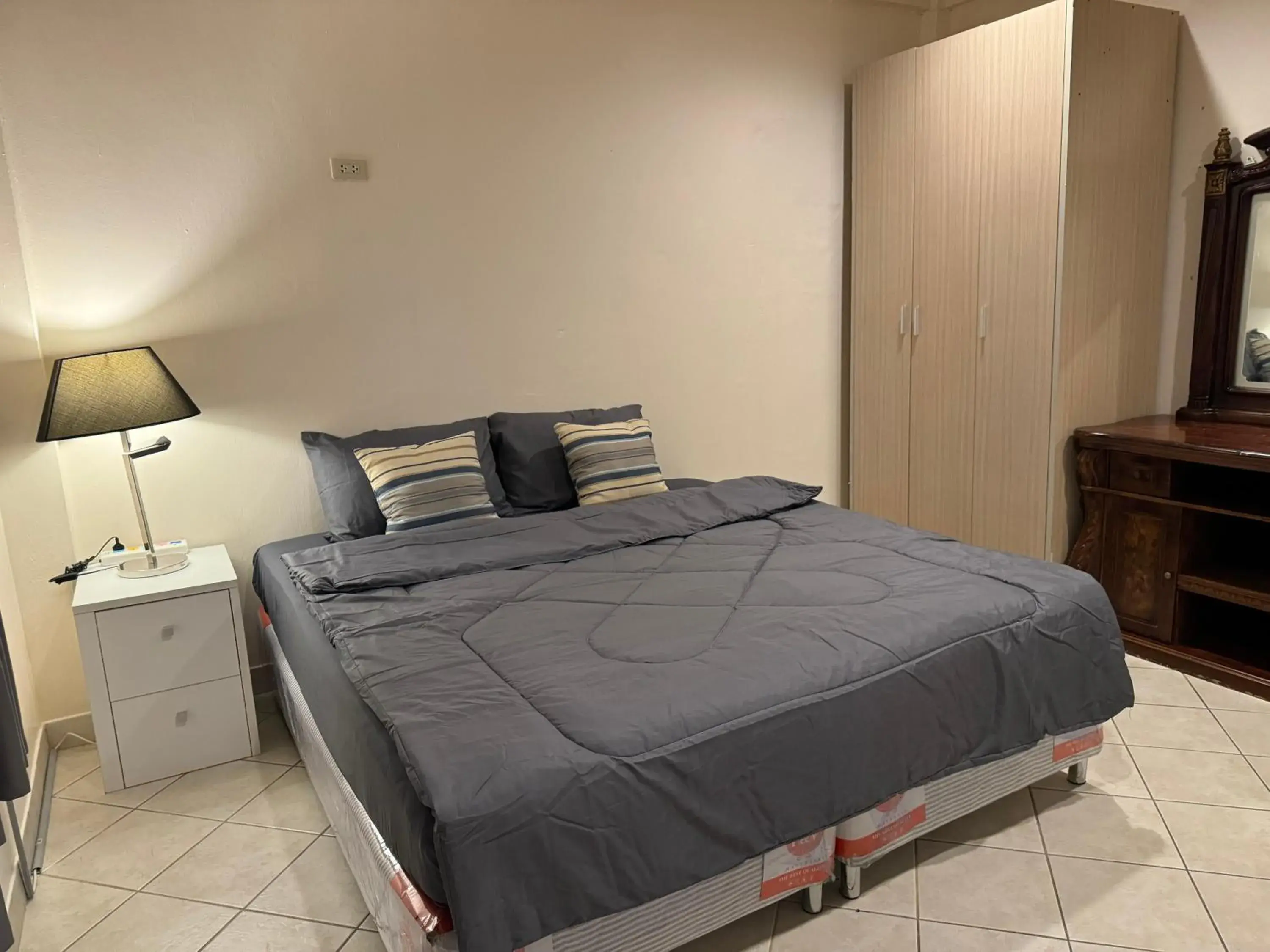 Leng Guest House Leng Guest House