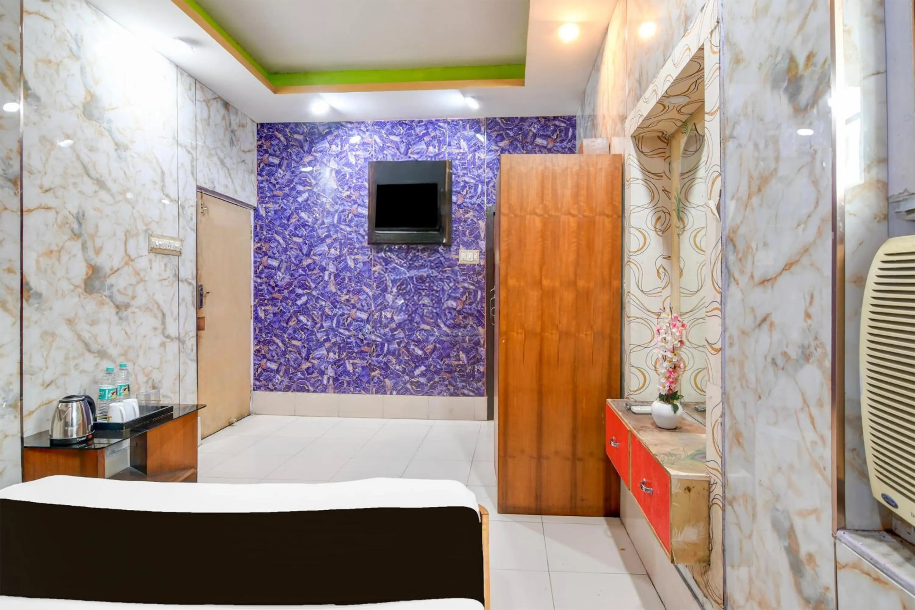 Bedroom, Bed in Super Hotel O Serampore Railway Station Formerly Rupashi Guest House