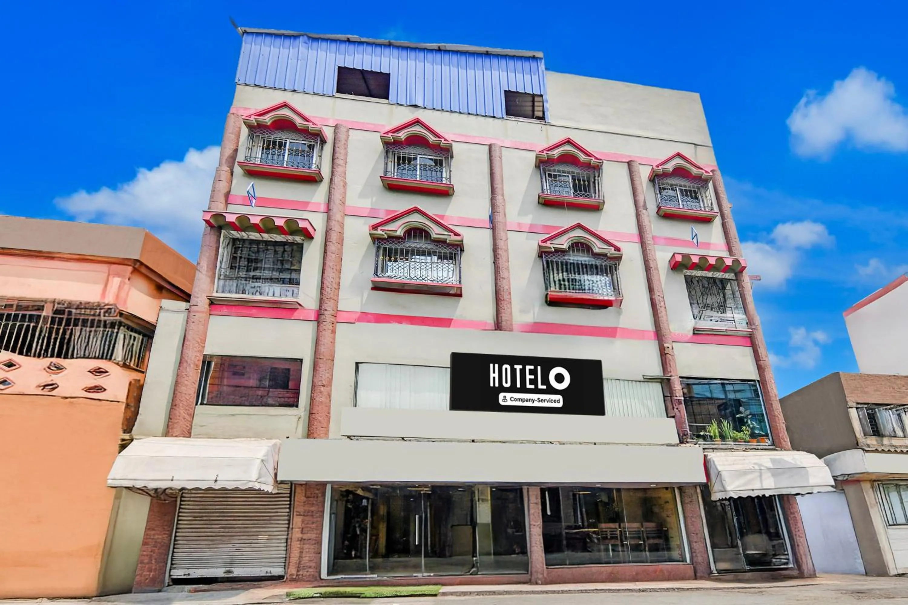 Facade/entrance in Super Hotel O Serampore Railway Station Formerly Rupashi Guest House