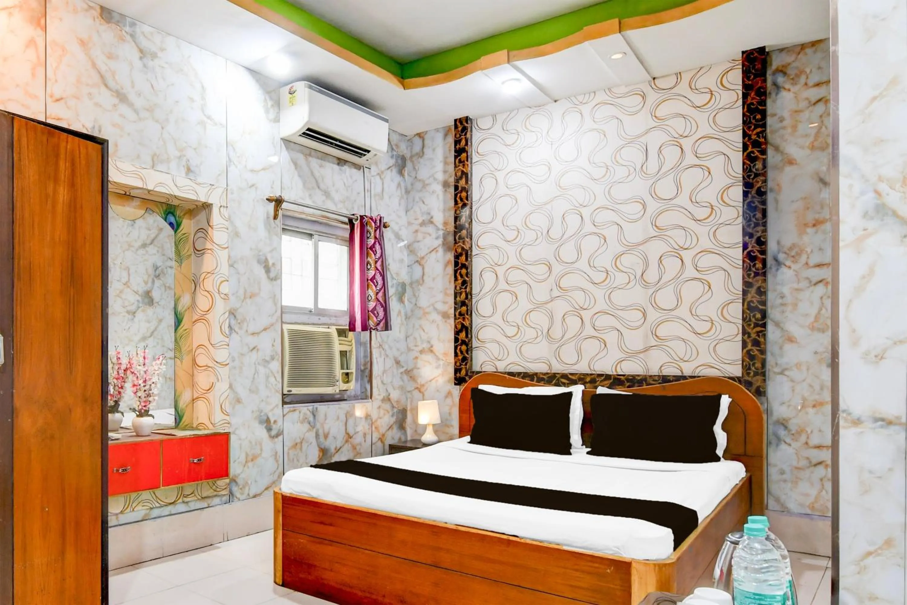 Bedroom, Bed in Super Hotel O Serampore Railway Station Formerly Rupashi Guest House