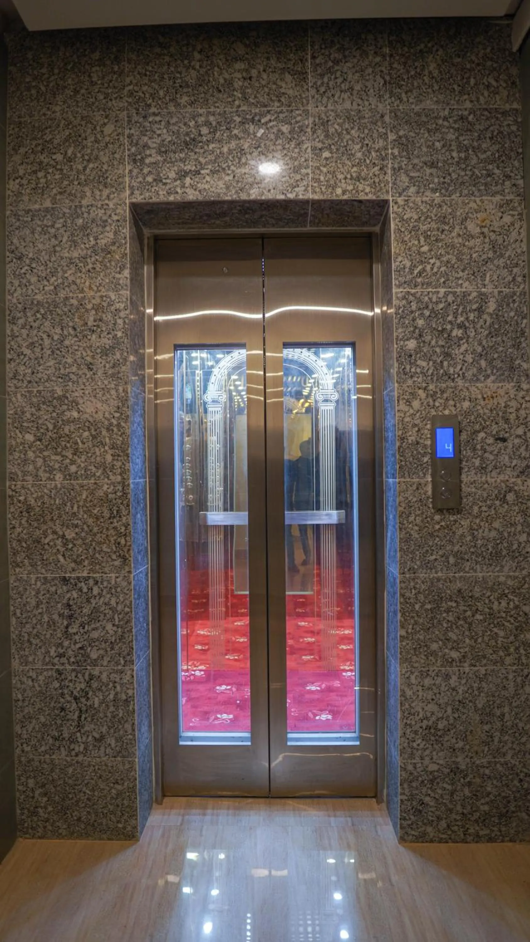 elevator in Grand Vistana