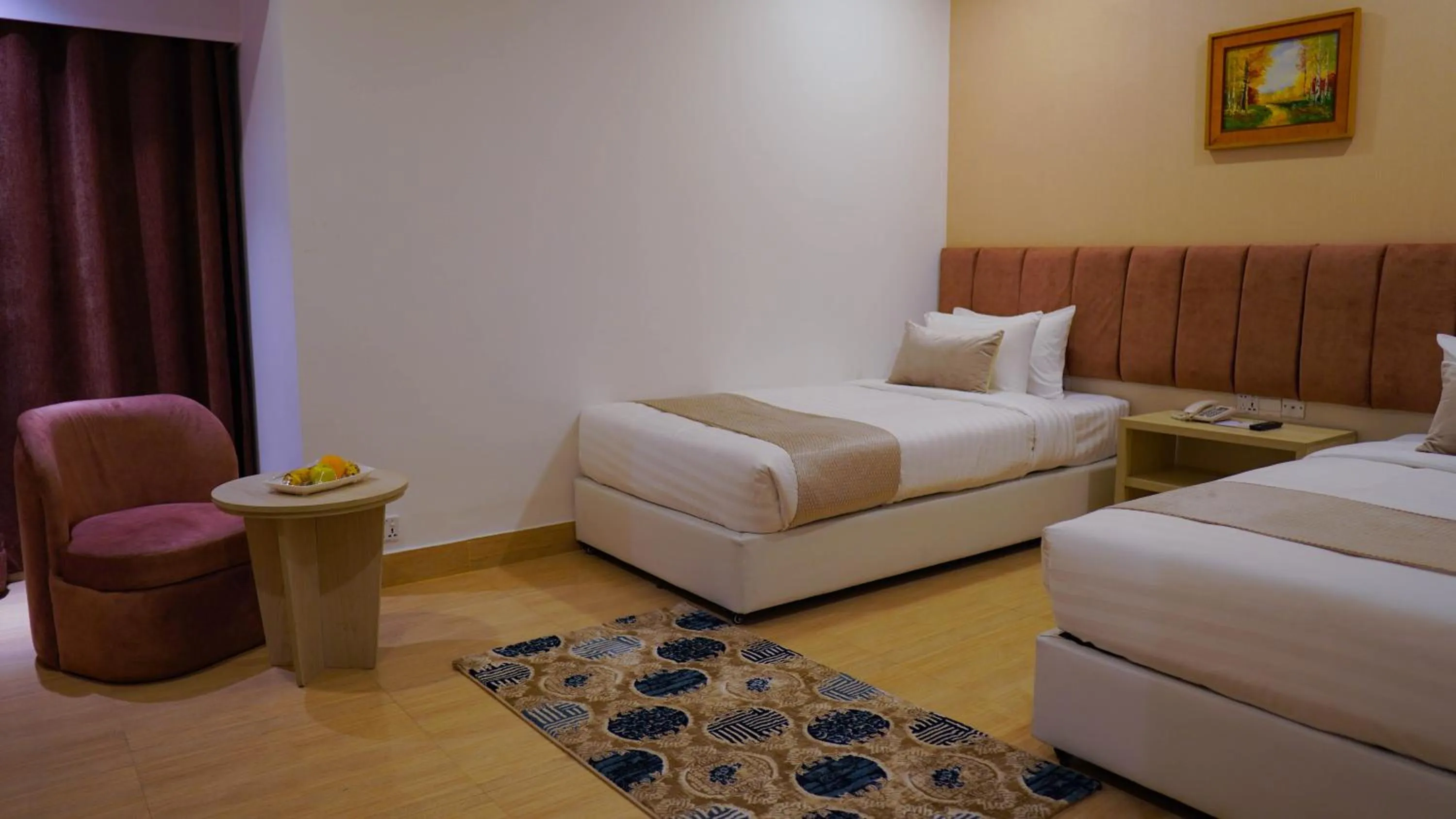 Seating area, Bed in Grand Vistana