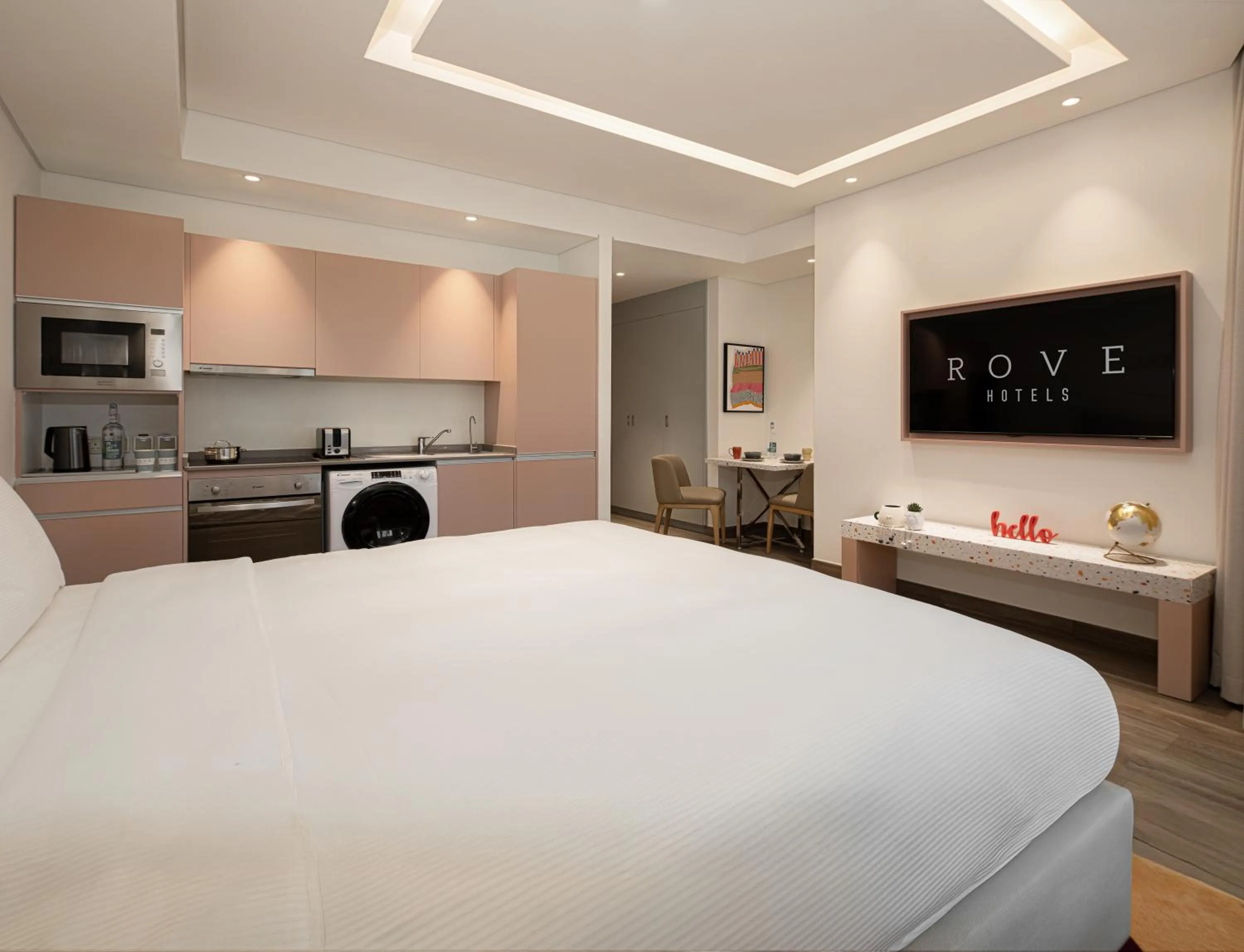 kitchen, Bed in Rove JBR