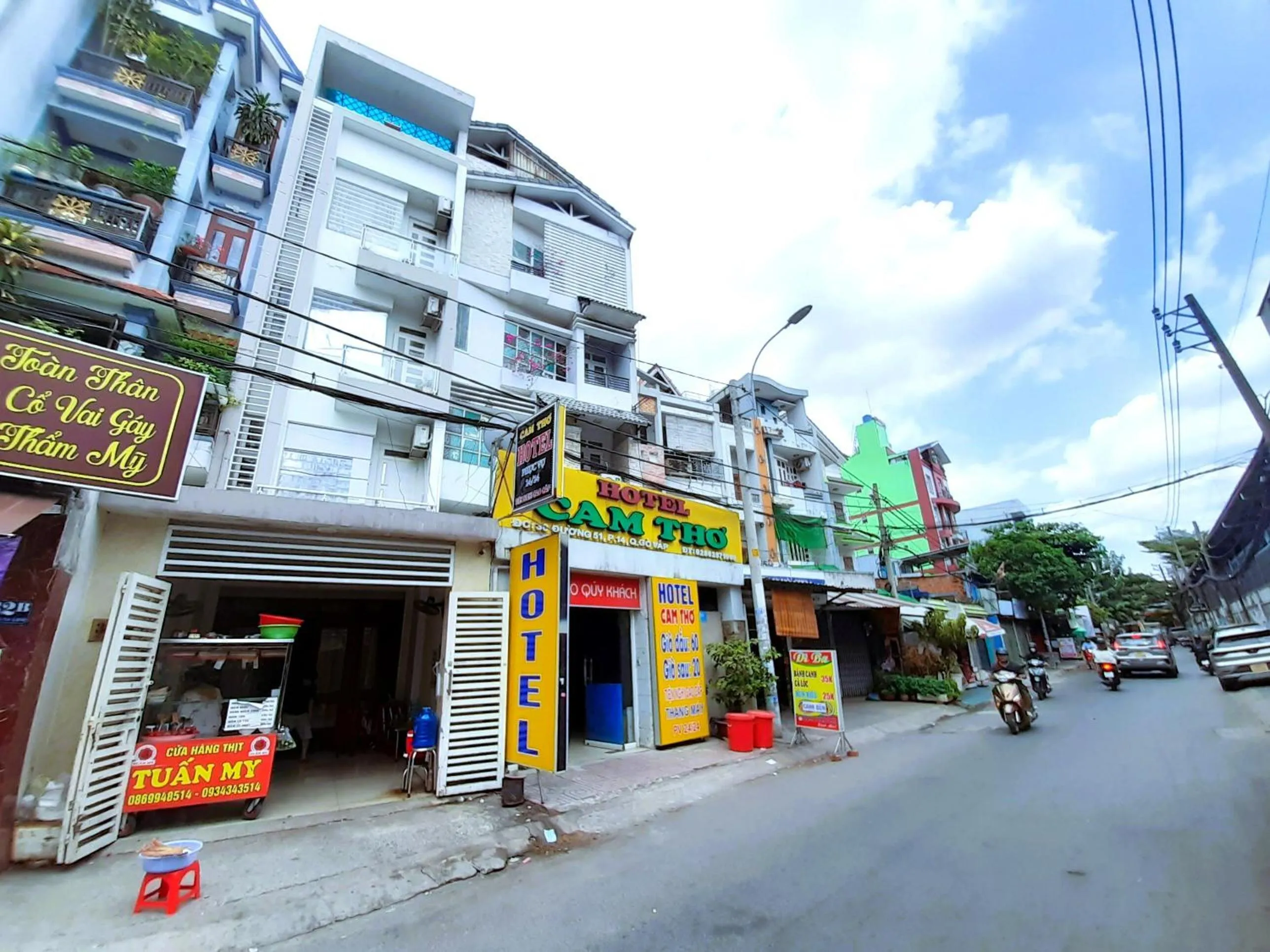 Facade/entrance in Cam Tho Hotel