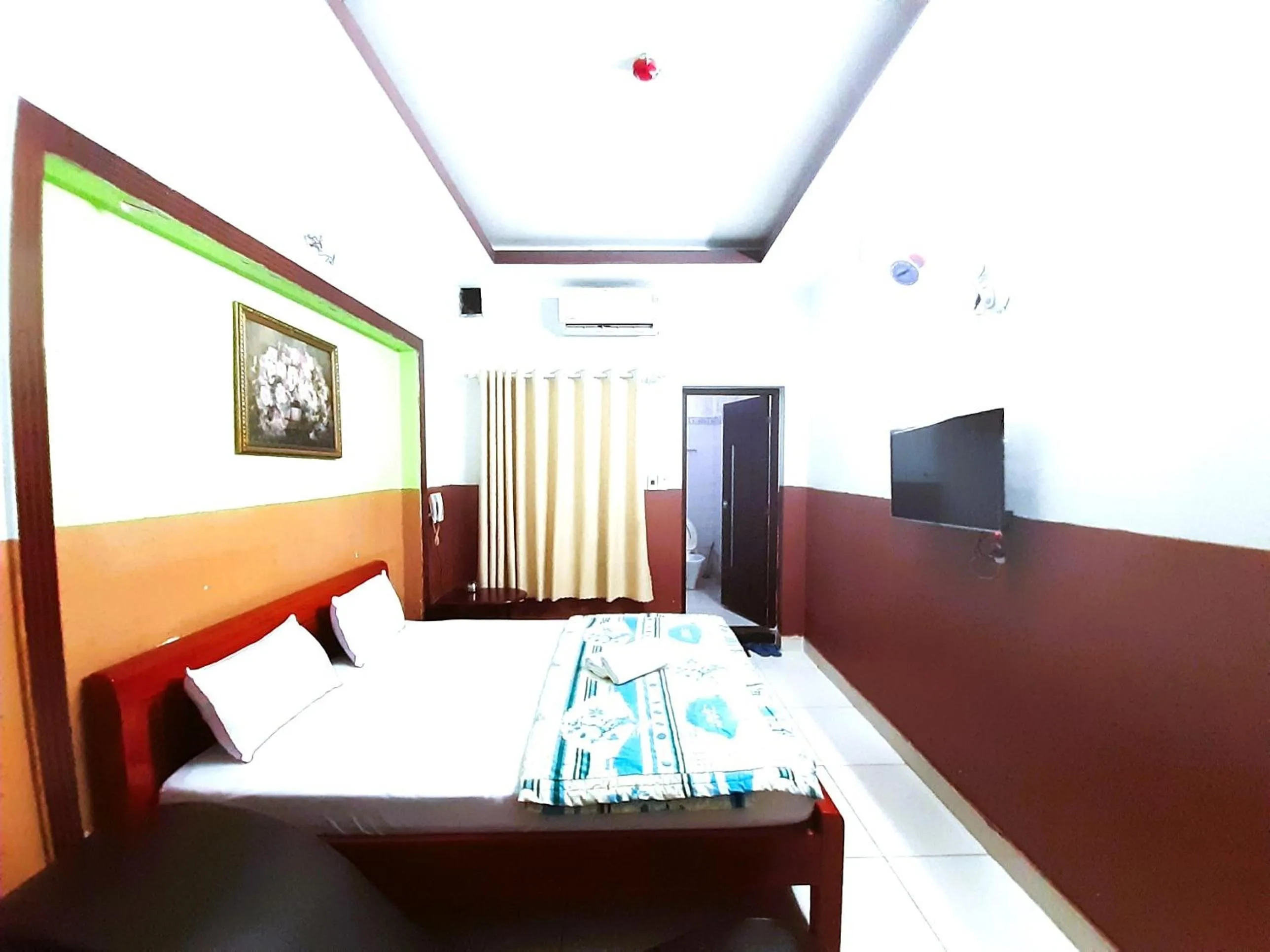 Bedroom in Cam Tho Hotel