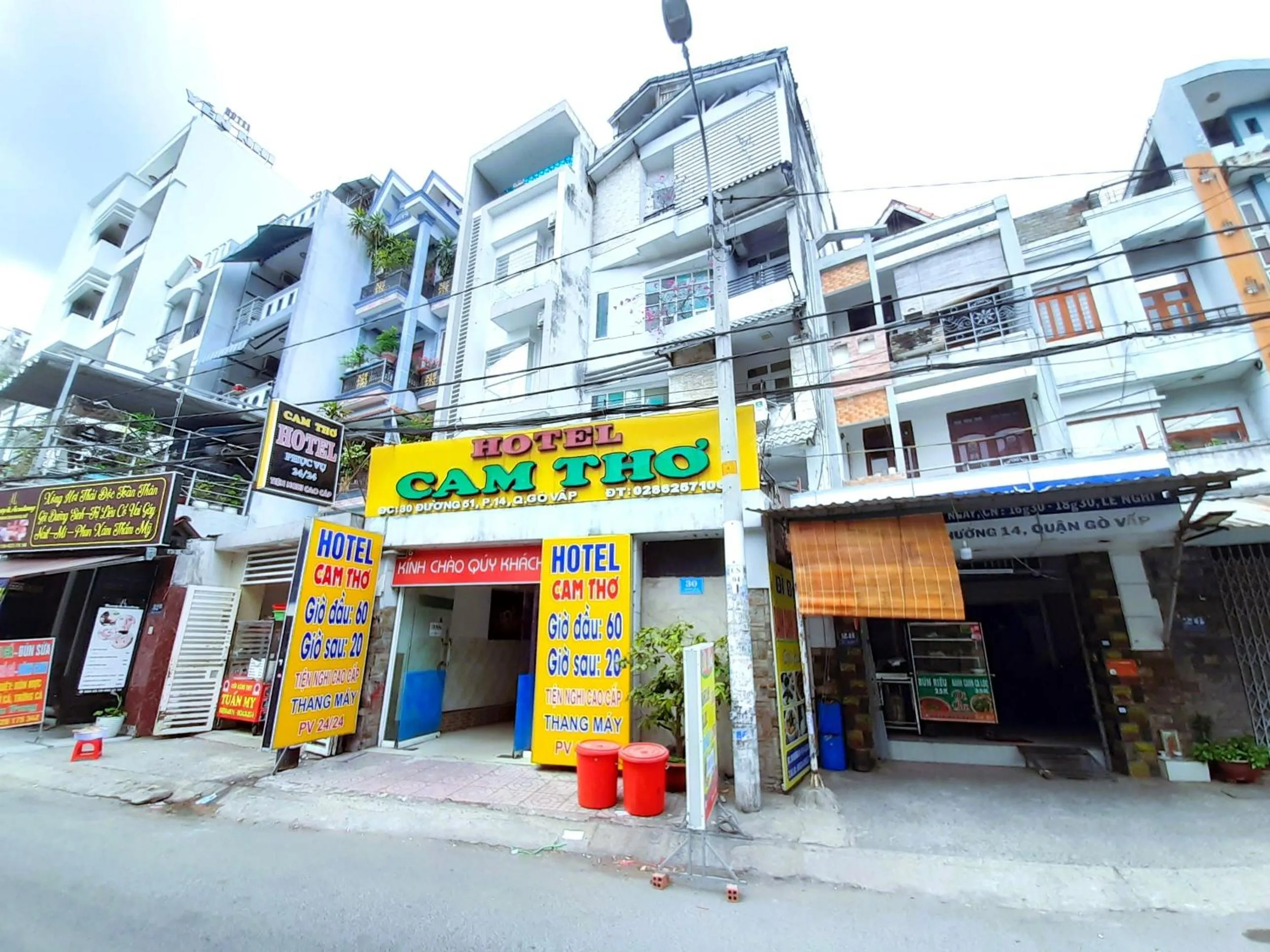 Facade/entrance in Cam Tho Hotel