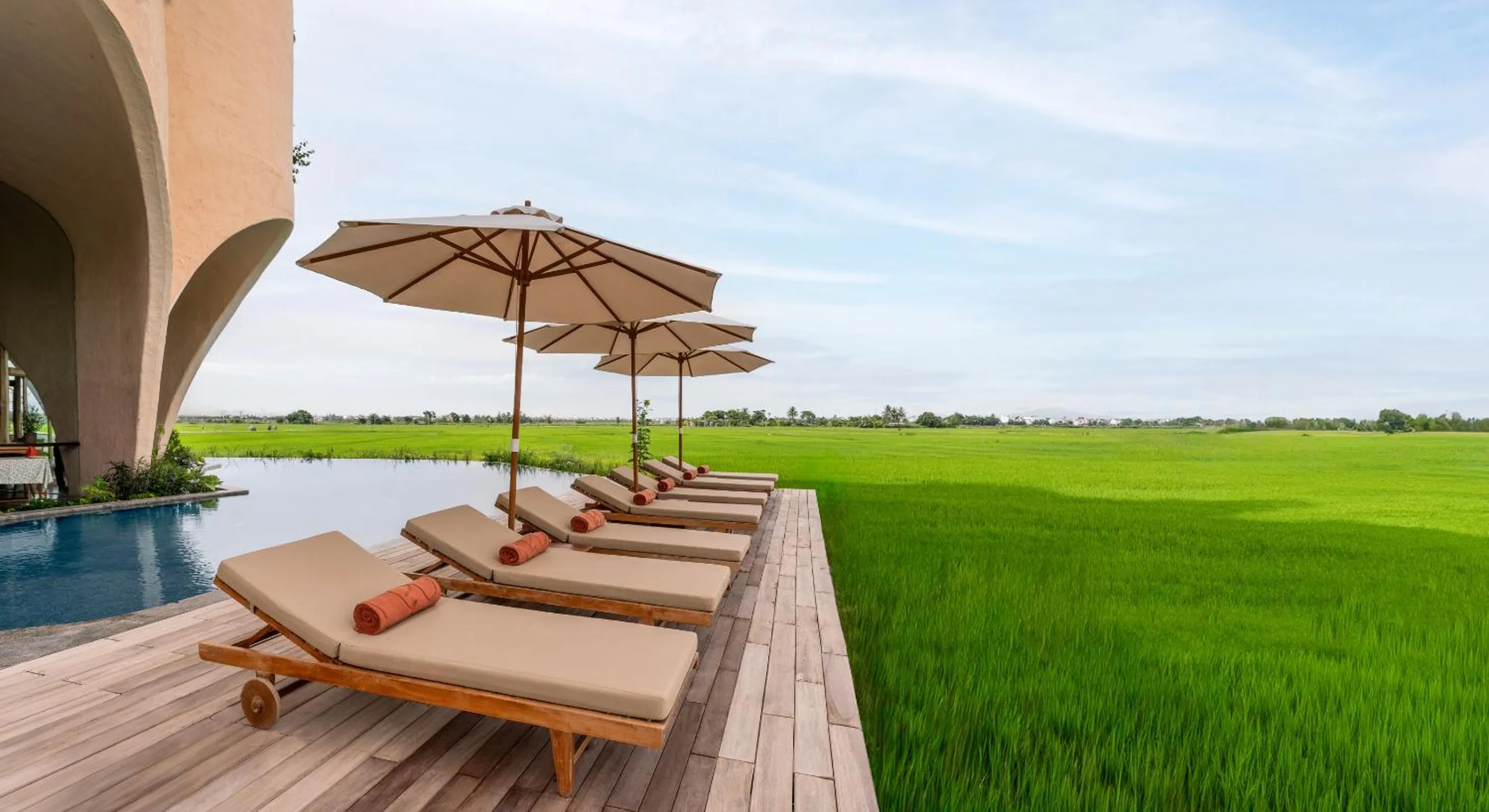 Swimming pool in Reu Boutique Hotel