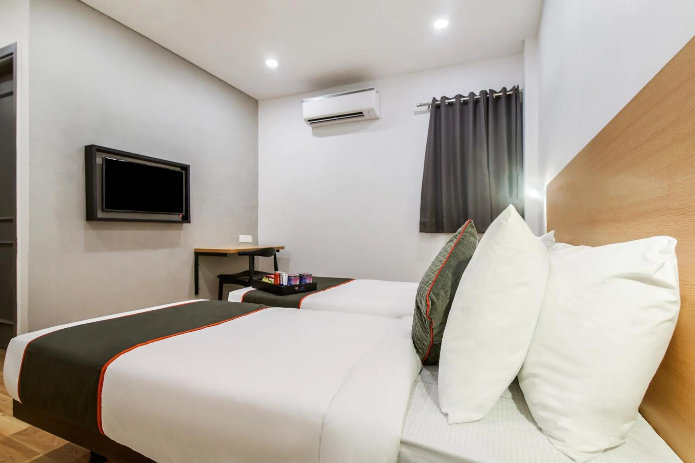 Bedroom, Bed in Super Townhouse 094 HOTEL MORO