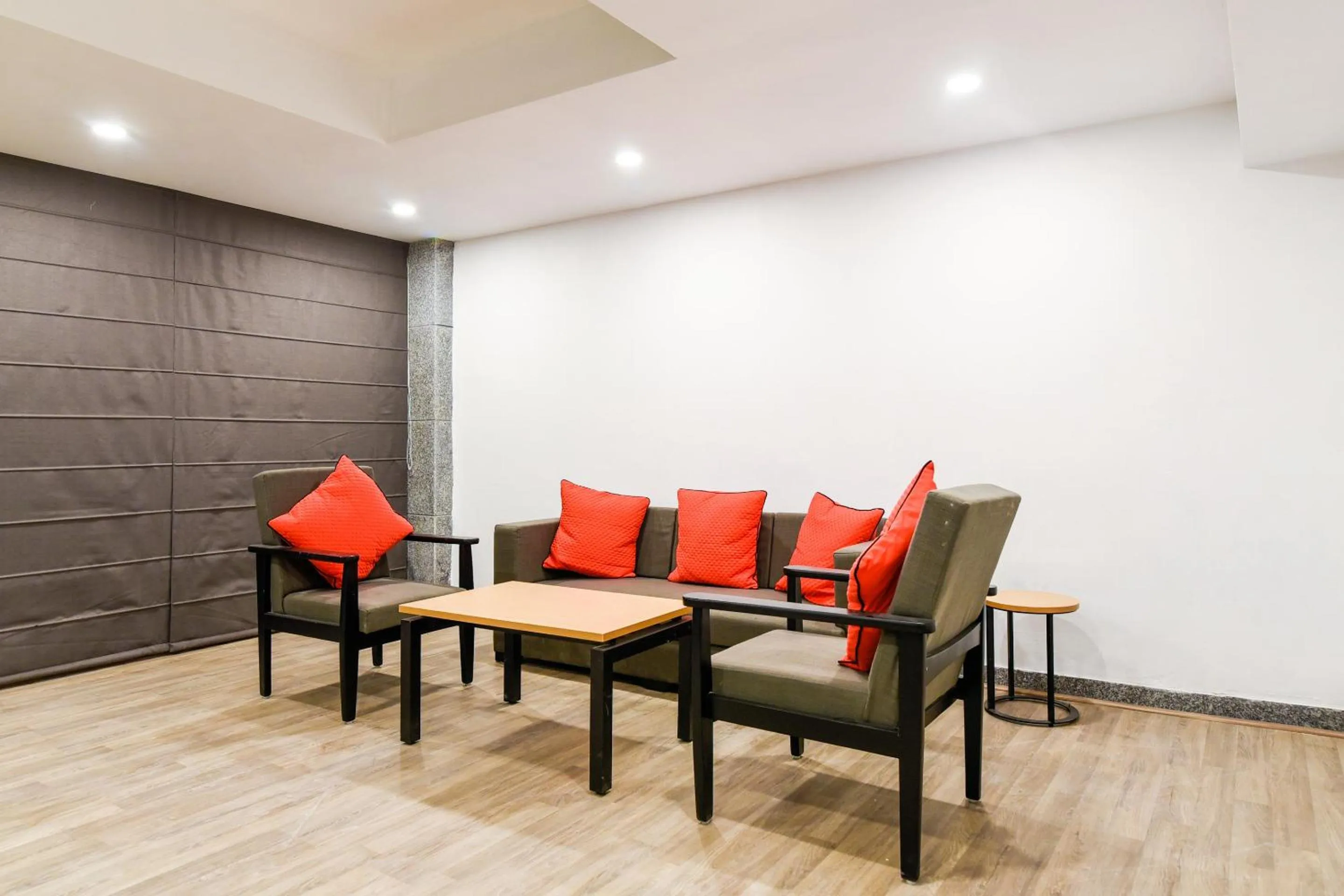 Lobby or reception in Super Townhouse 094 HOTEL MORO