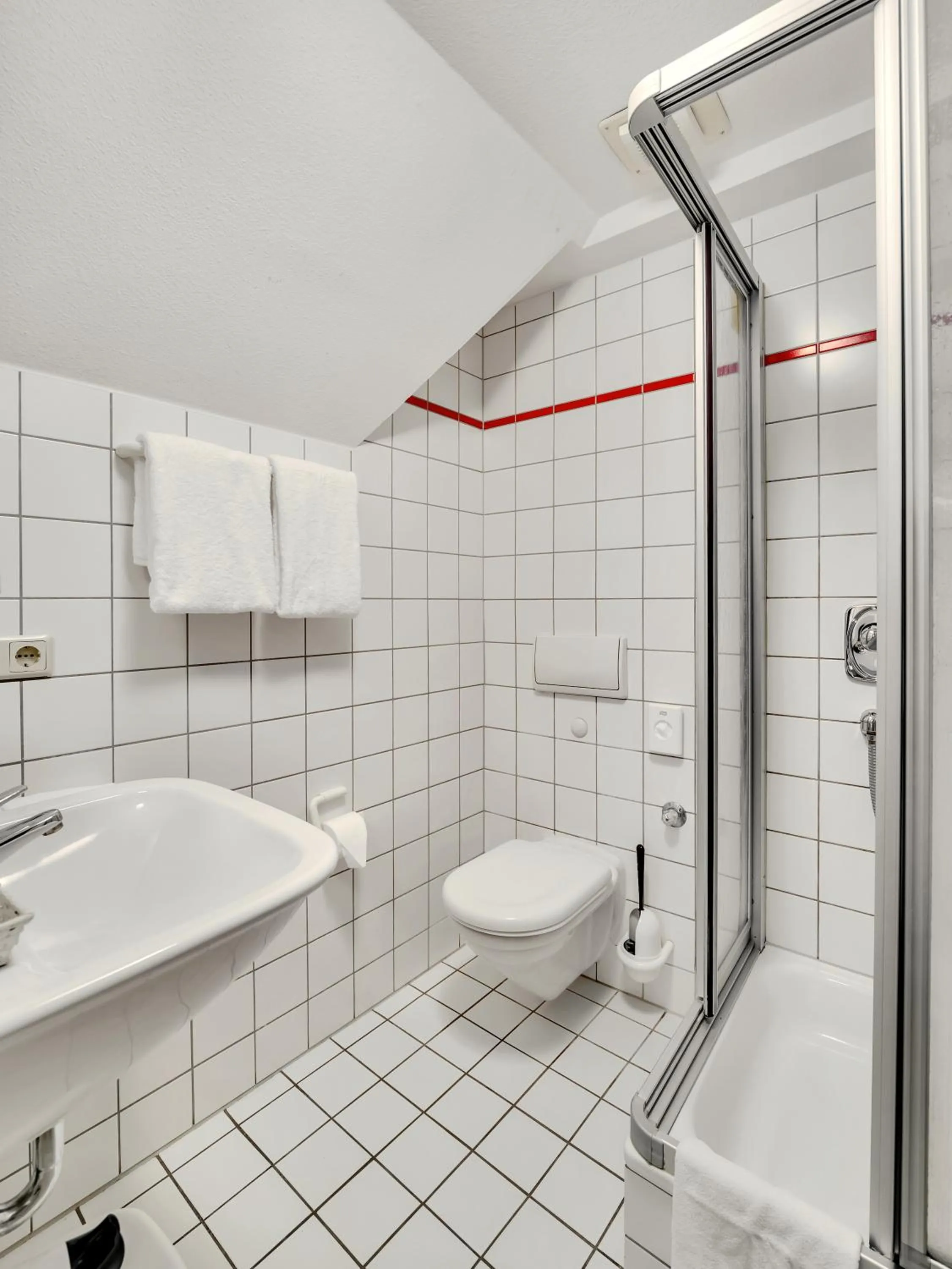 Bathroom in Artistique Hotel