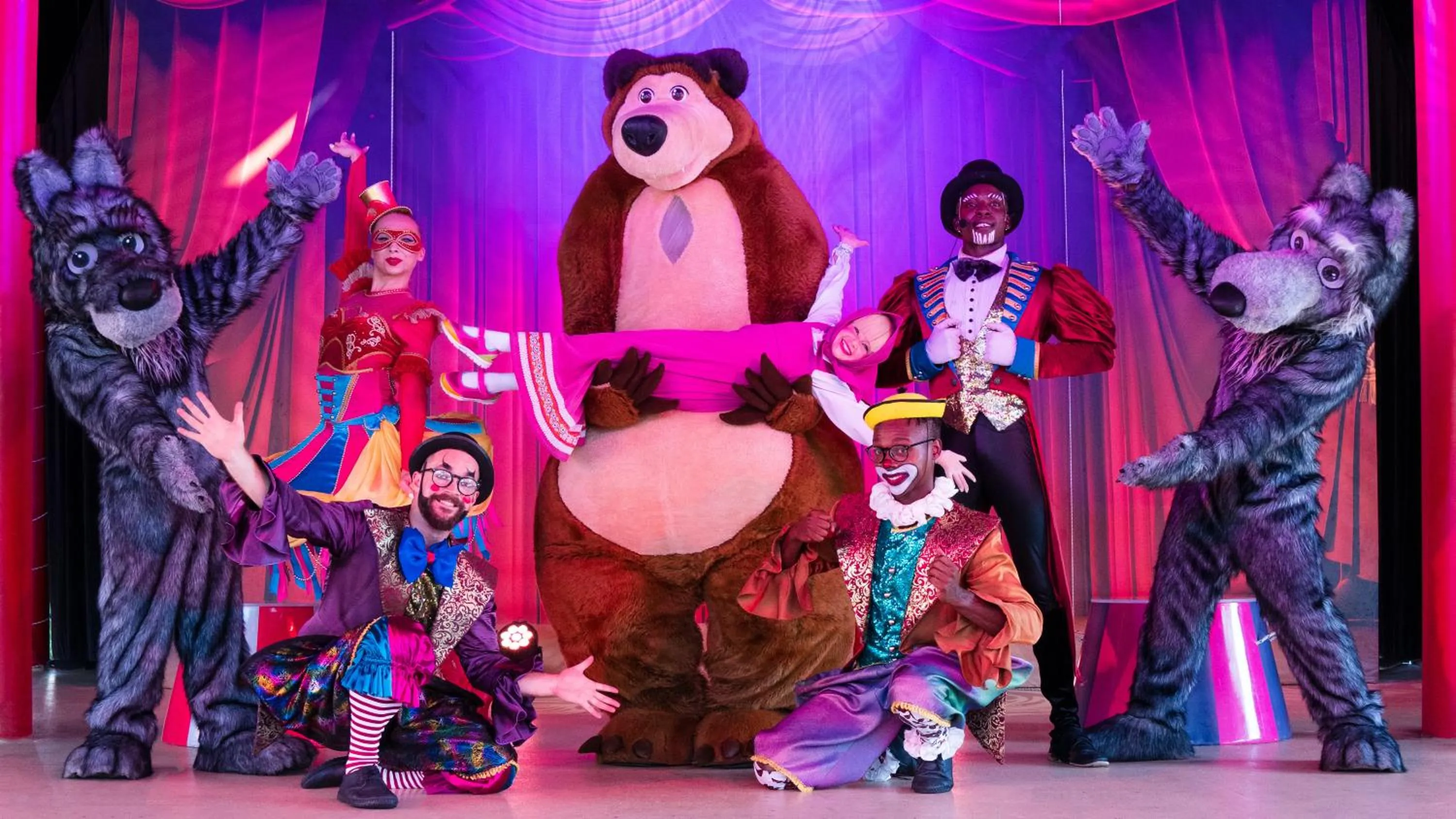 Entertainment in The Land Of Legends Nickelodeon Hotel Antalya