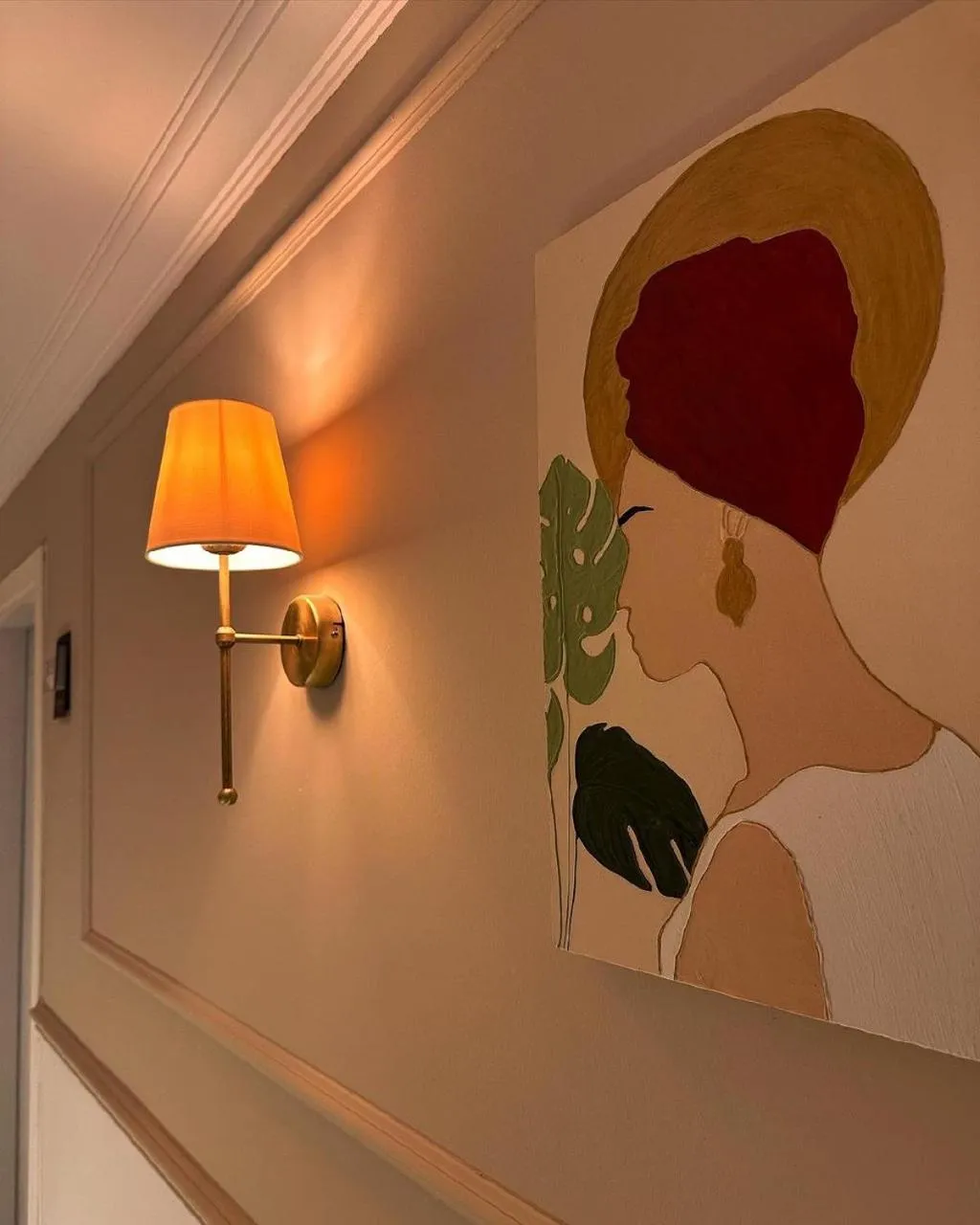 Decorative detail in Red Castle Hotel & Pub