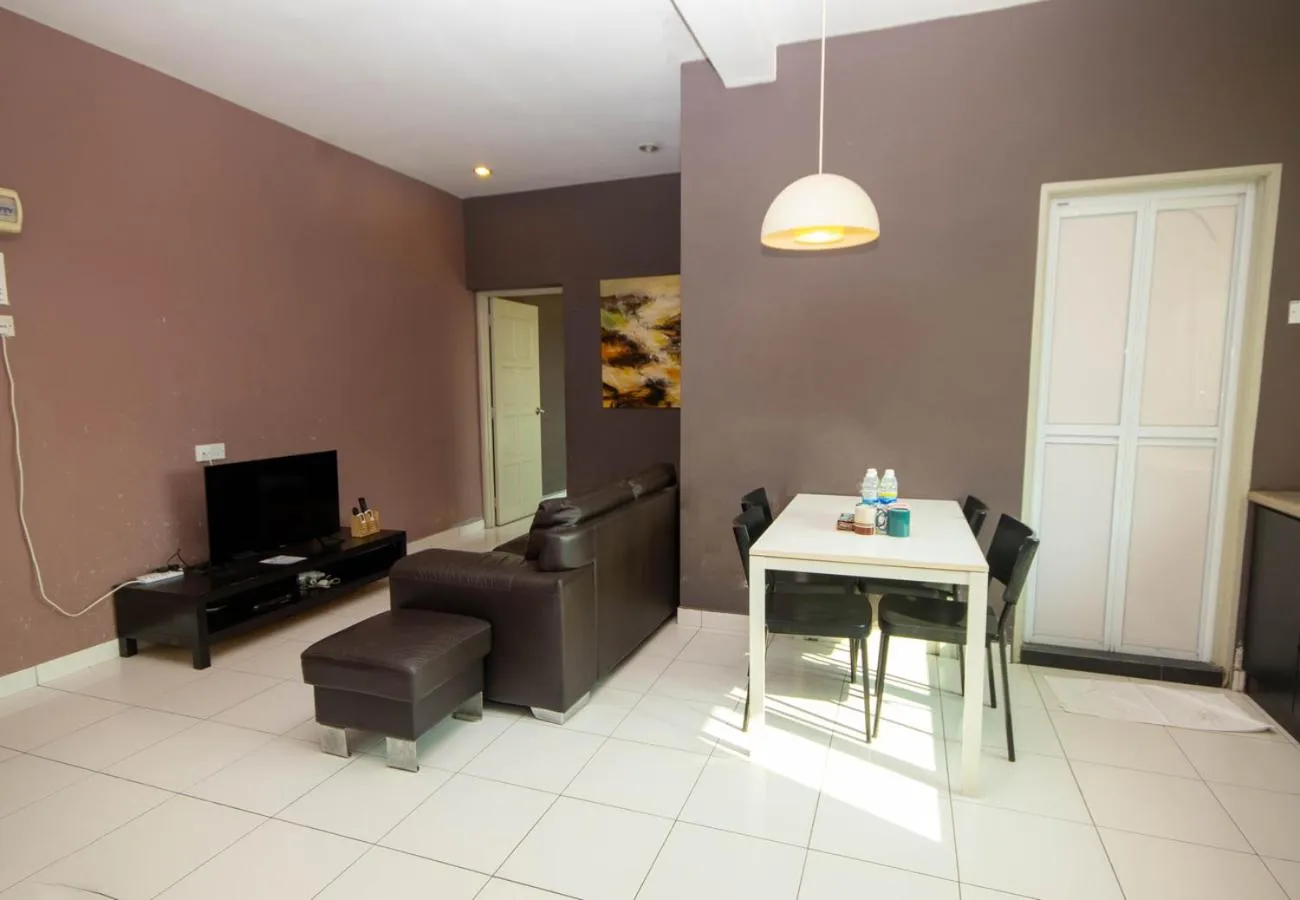 TV and multimedia in JQ Osborne Apartment