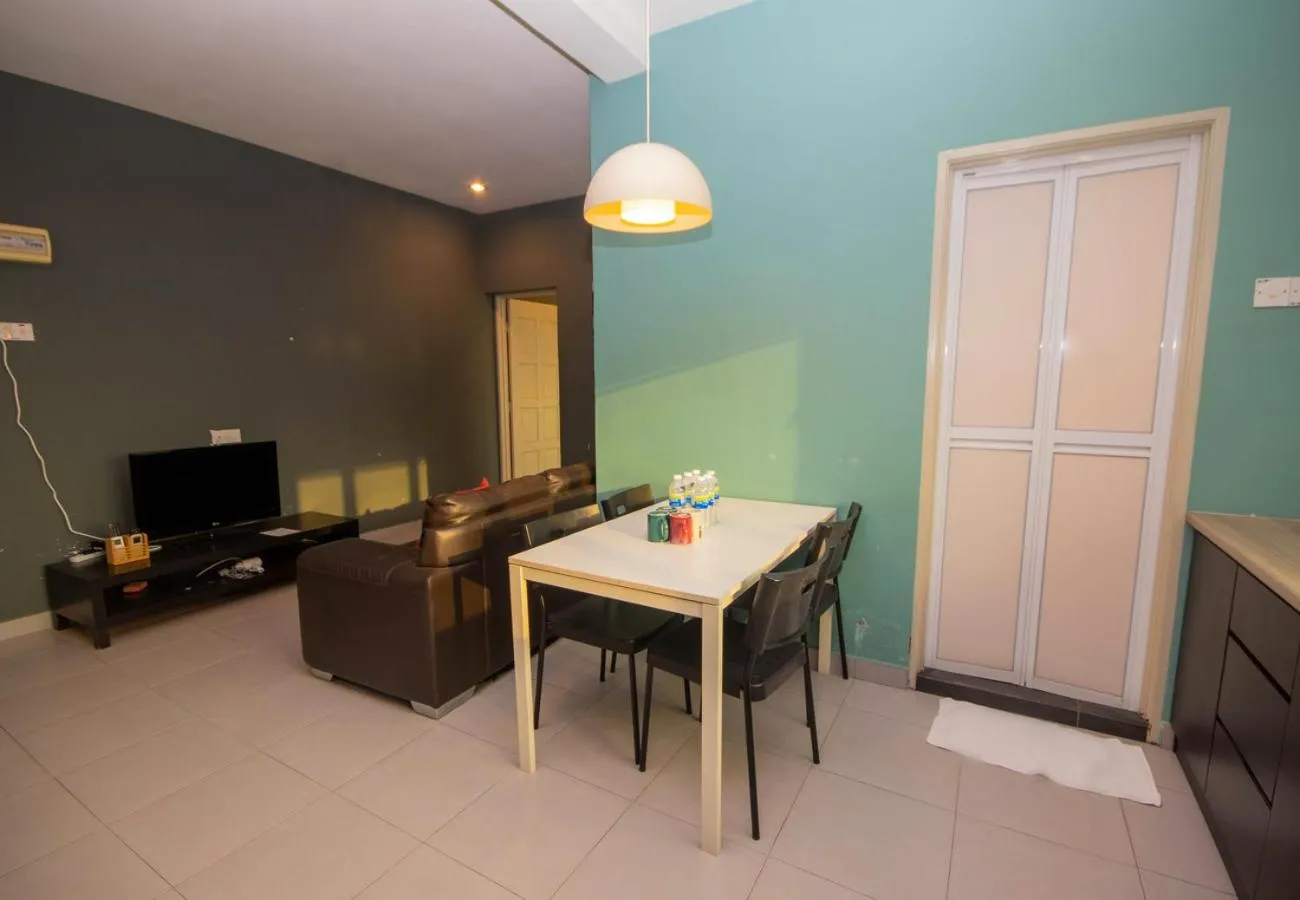 TV and multimedia in JQ Osborne Apartment