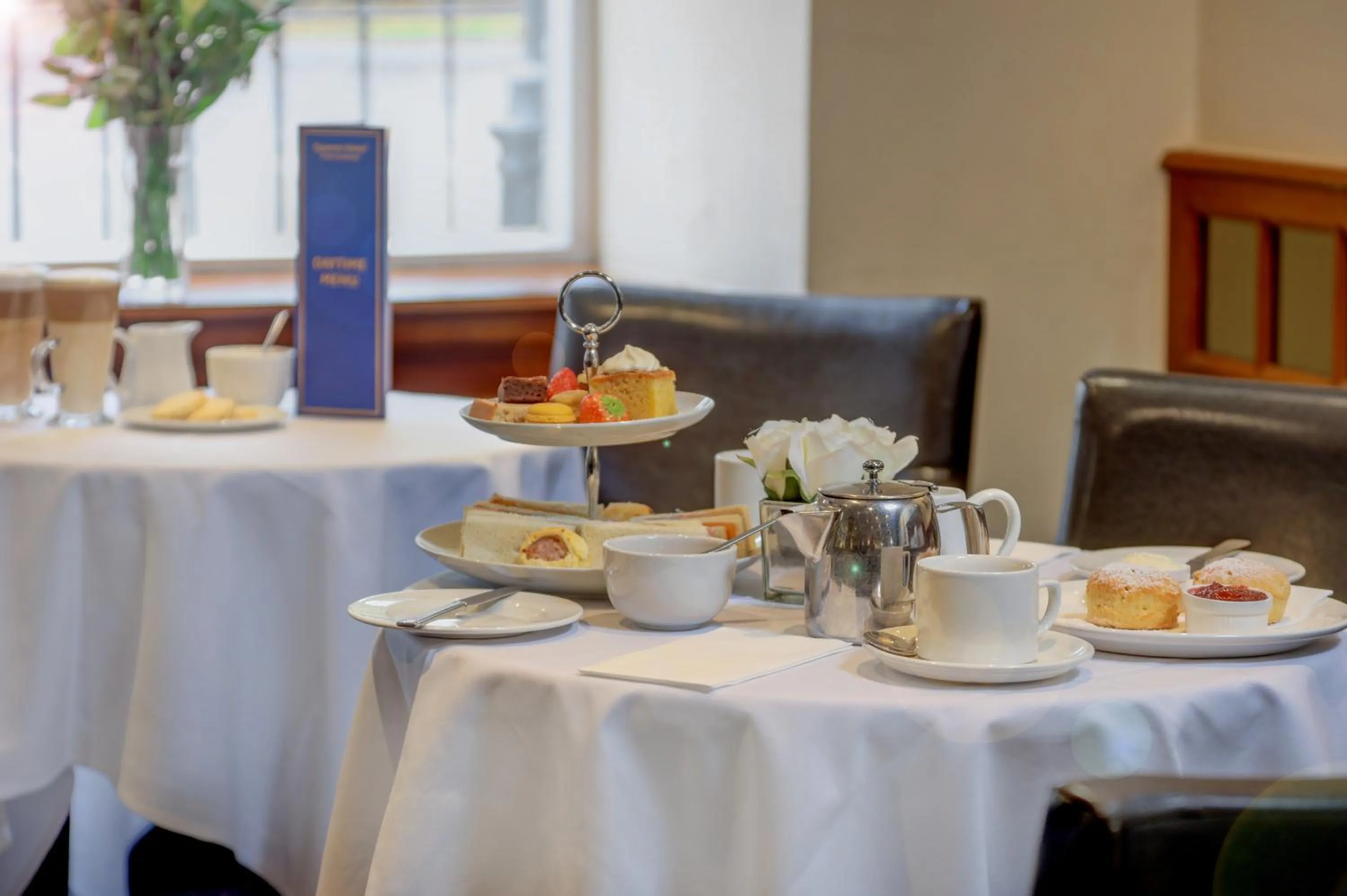 Food and drinks in Best Western Queens Hotel