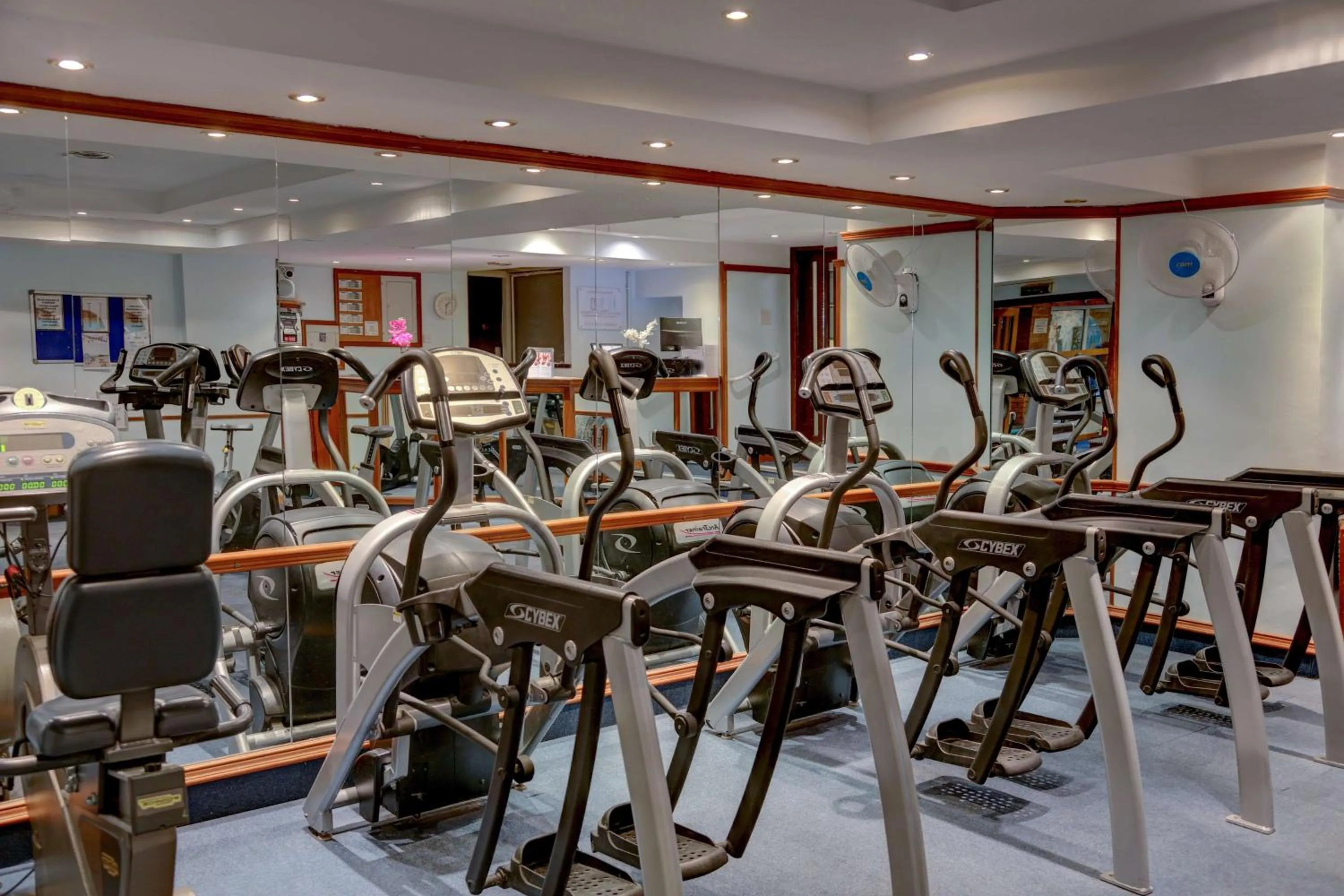 Activities, Fitness Center/Facilities in Best Western Queens Hotel