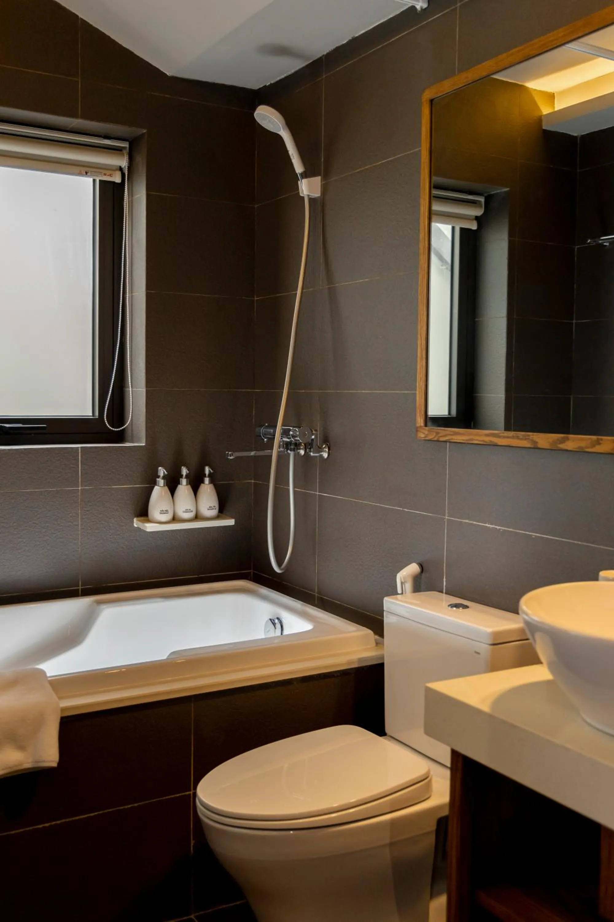 Shower in HLS Dalat Lodge