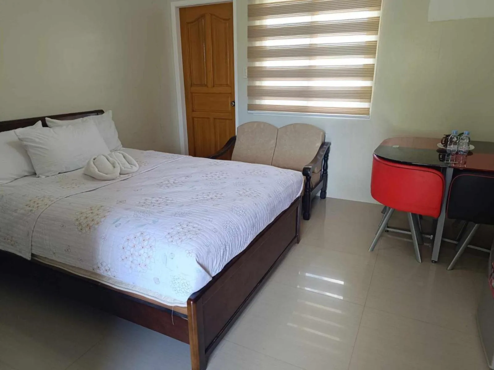 Bed in Harbour Chateau