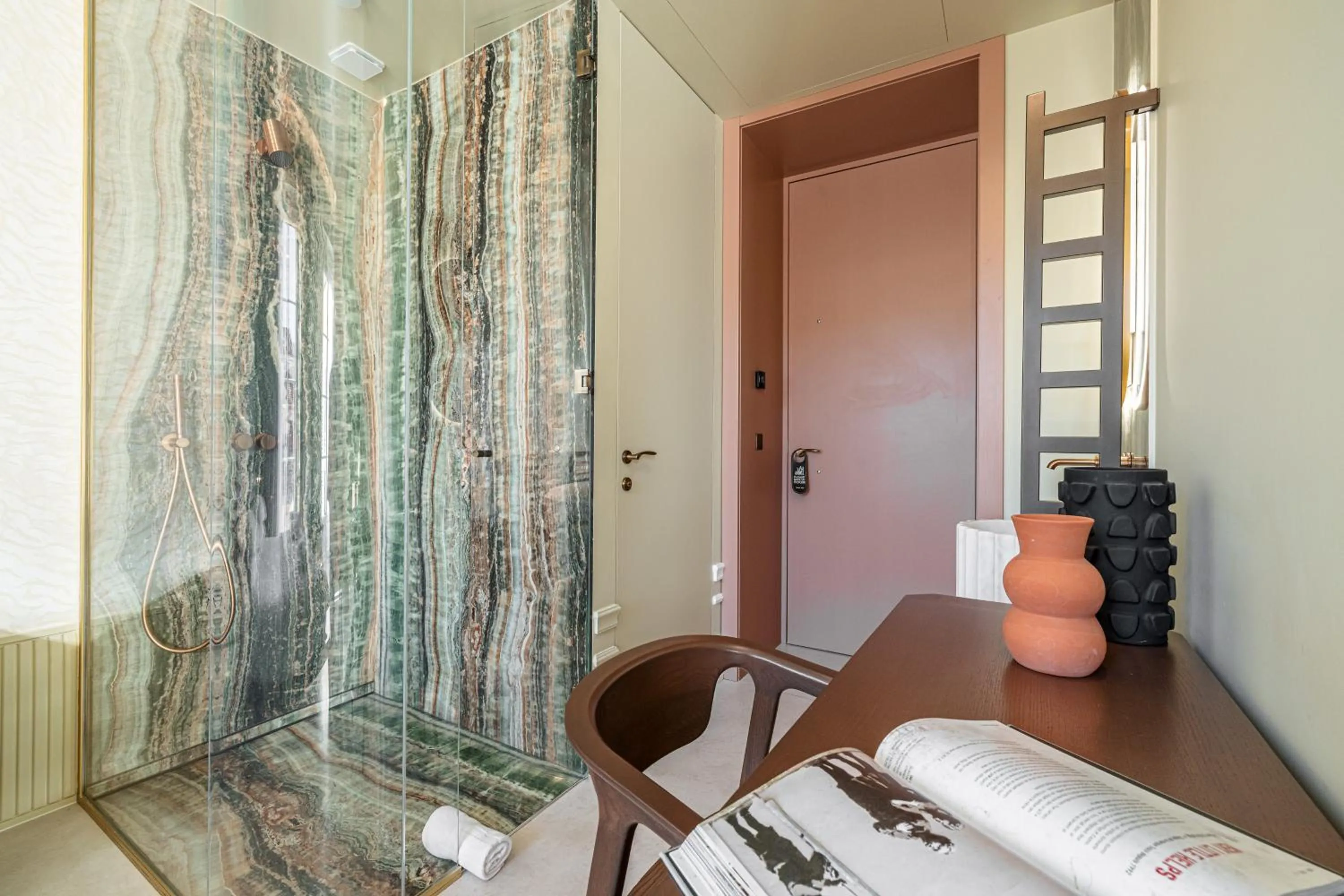 Shower in Naomi Nice