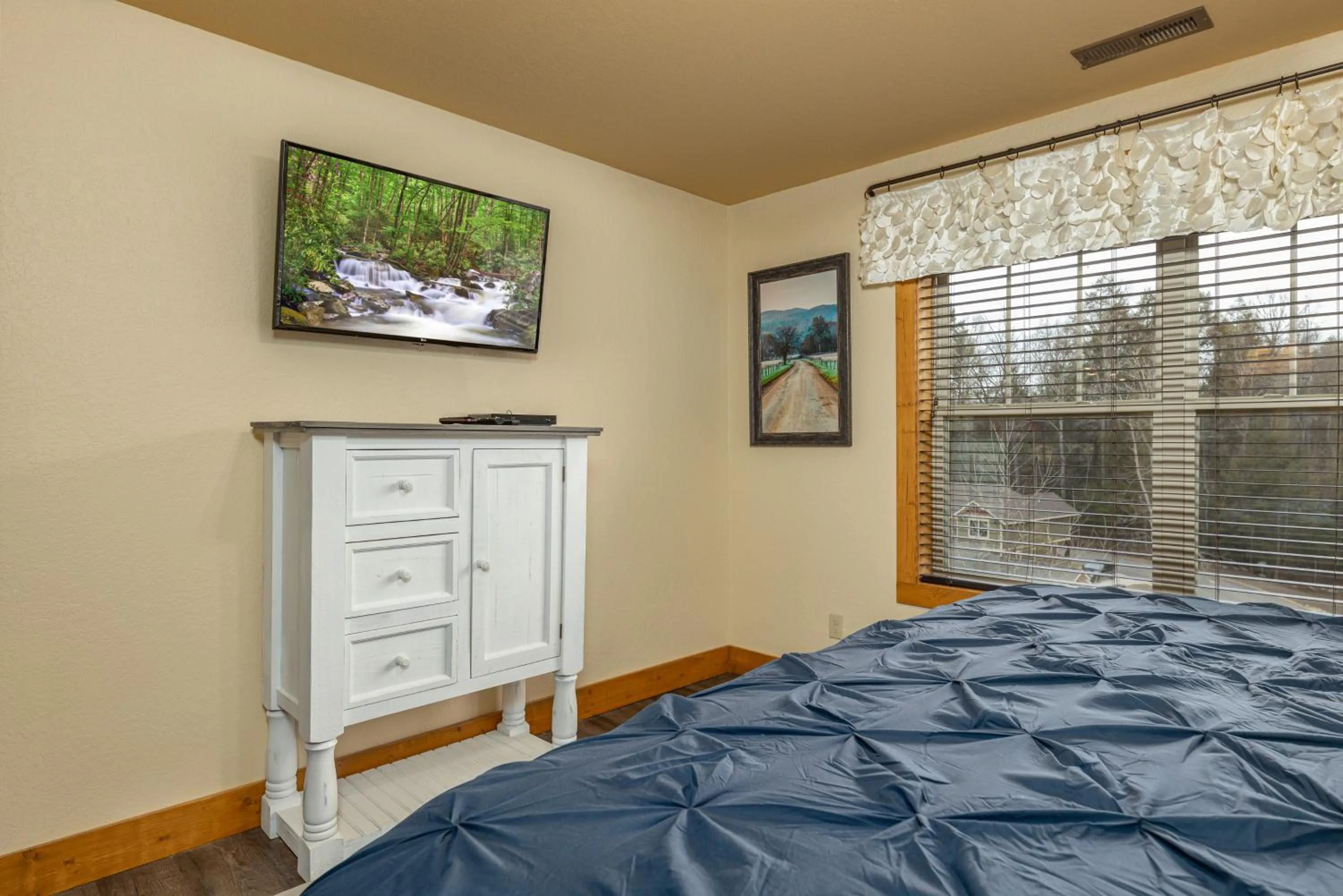 Bed in A Moment's Peace by Eden Crest