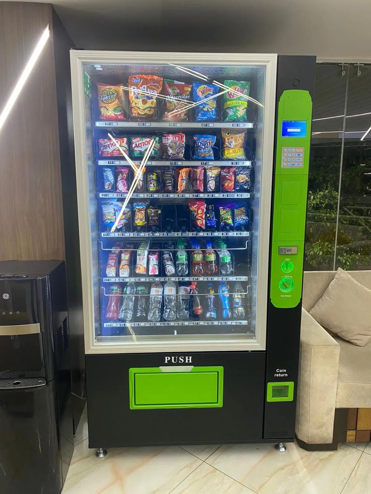 Restaurant/places to eat in BRITNEY HOTEL Machala