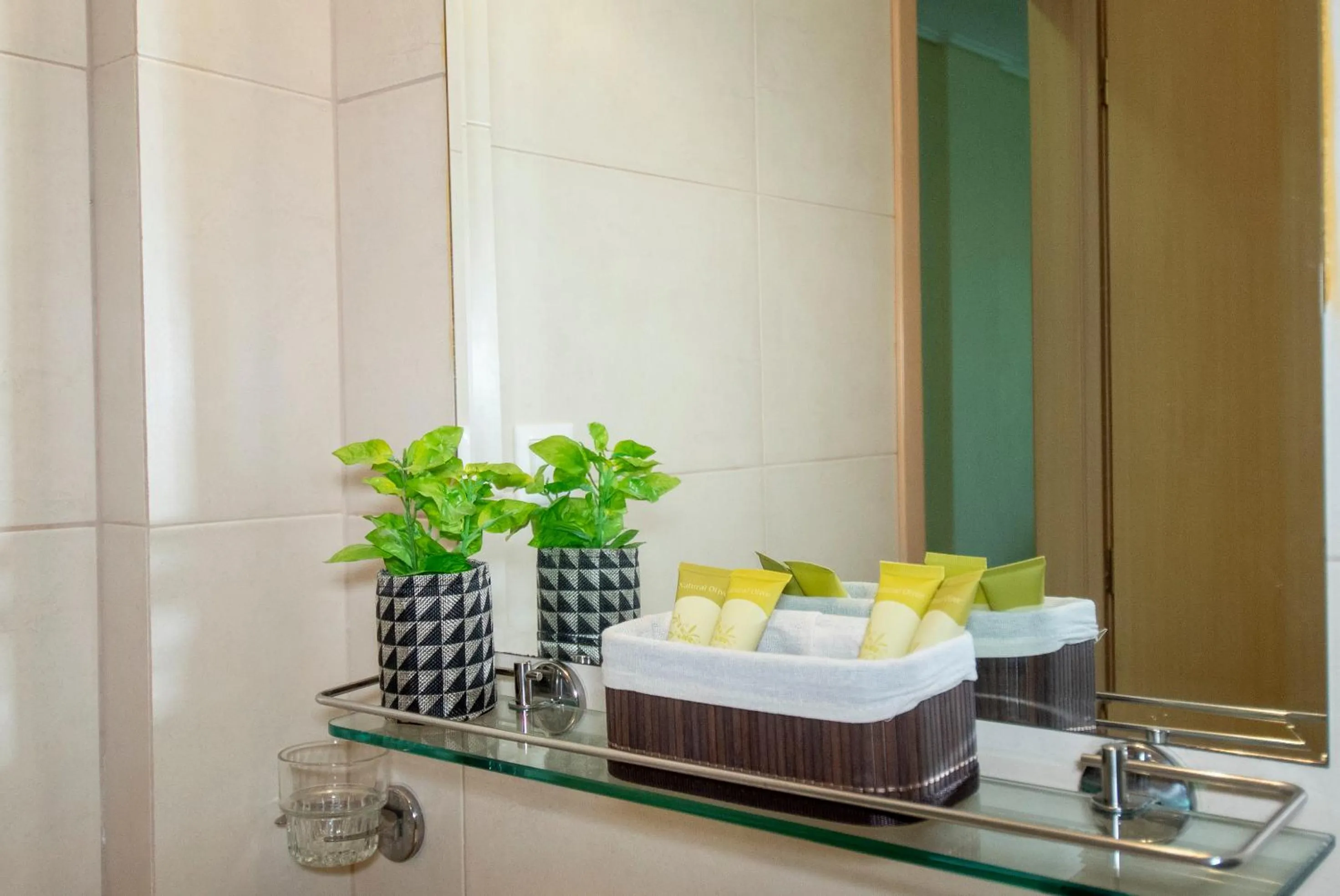 Bathroom in Aeolian Gaea Hotel