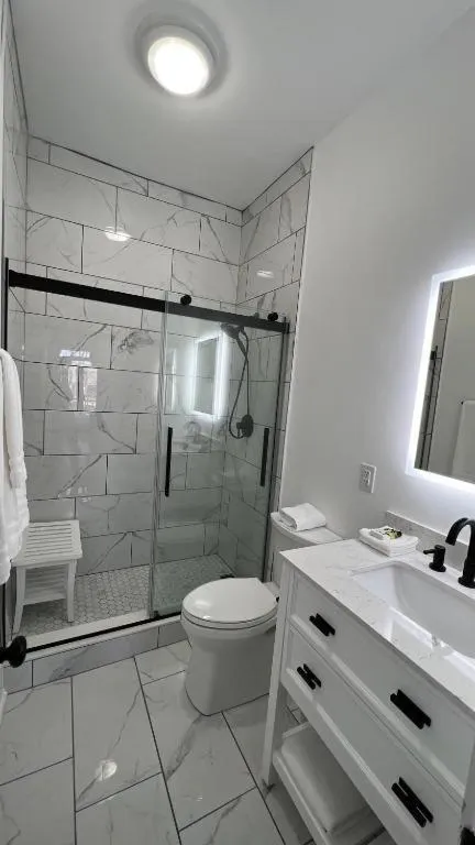 The Front Street Inn