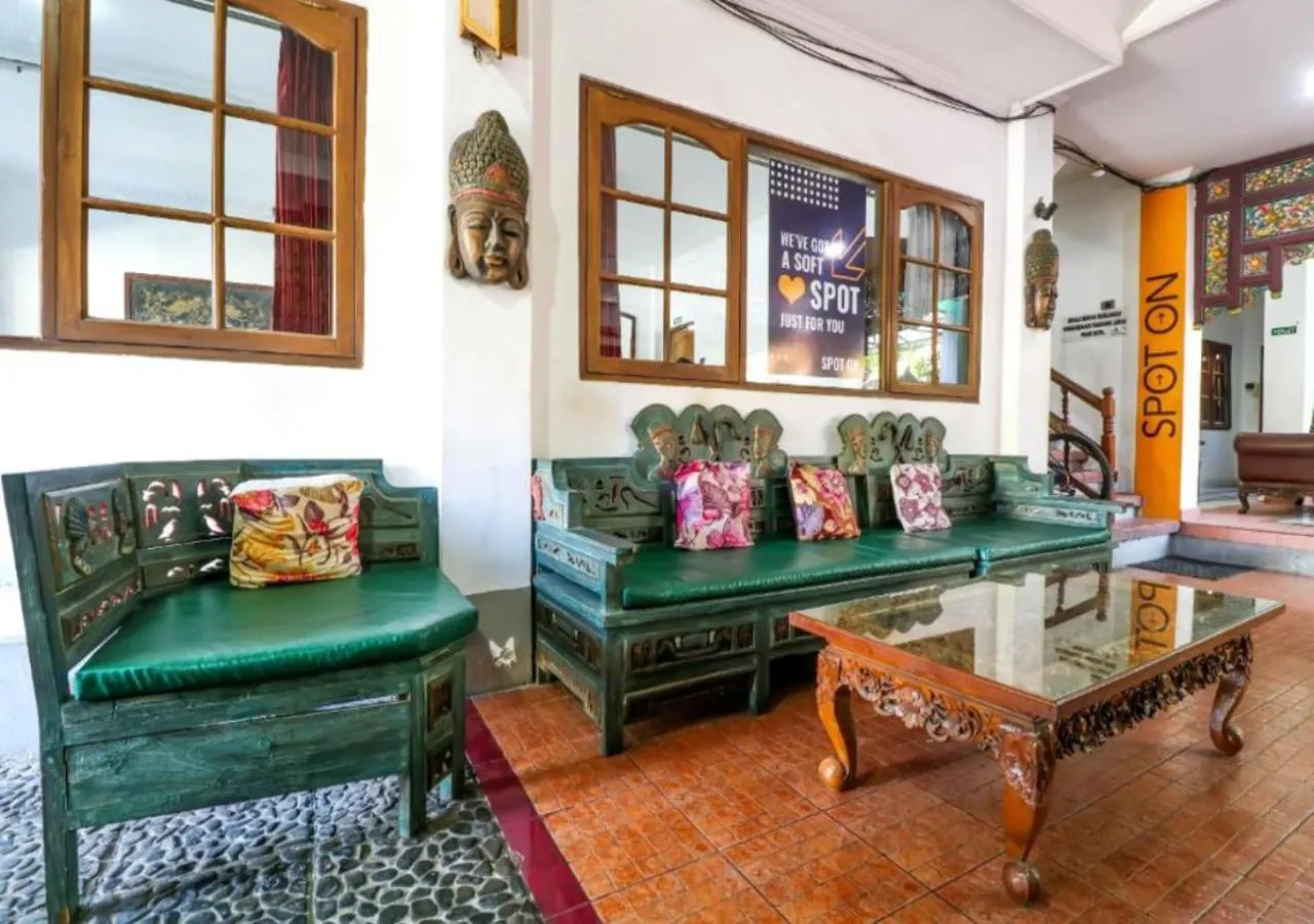 Seating area in Hotel Candra Adigraha