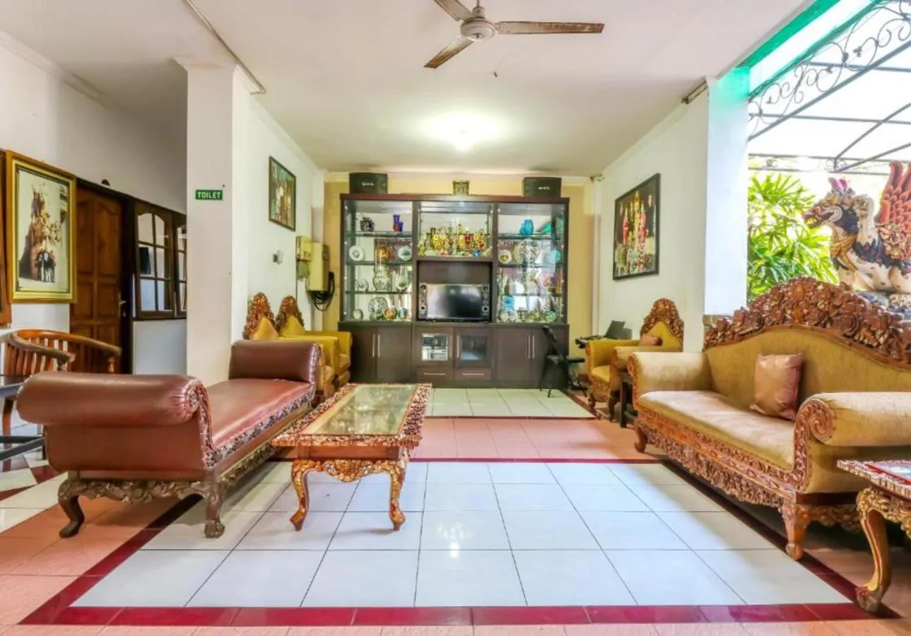 Lobby or reception in Hotel Candra Adigraha