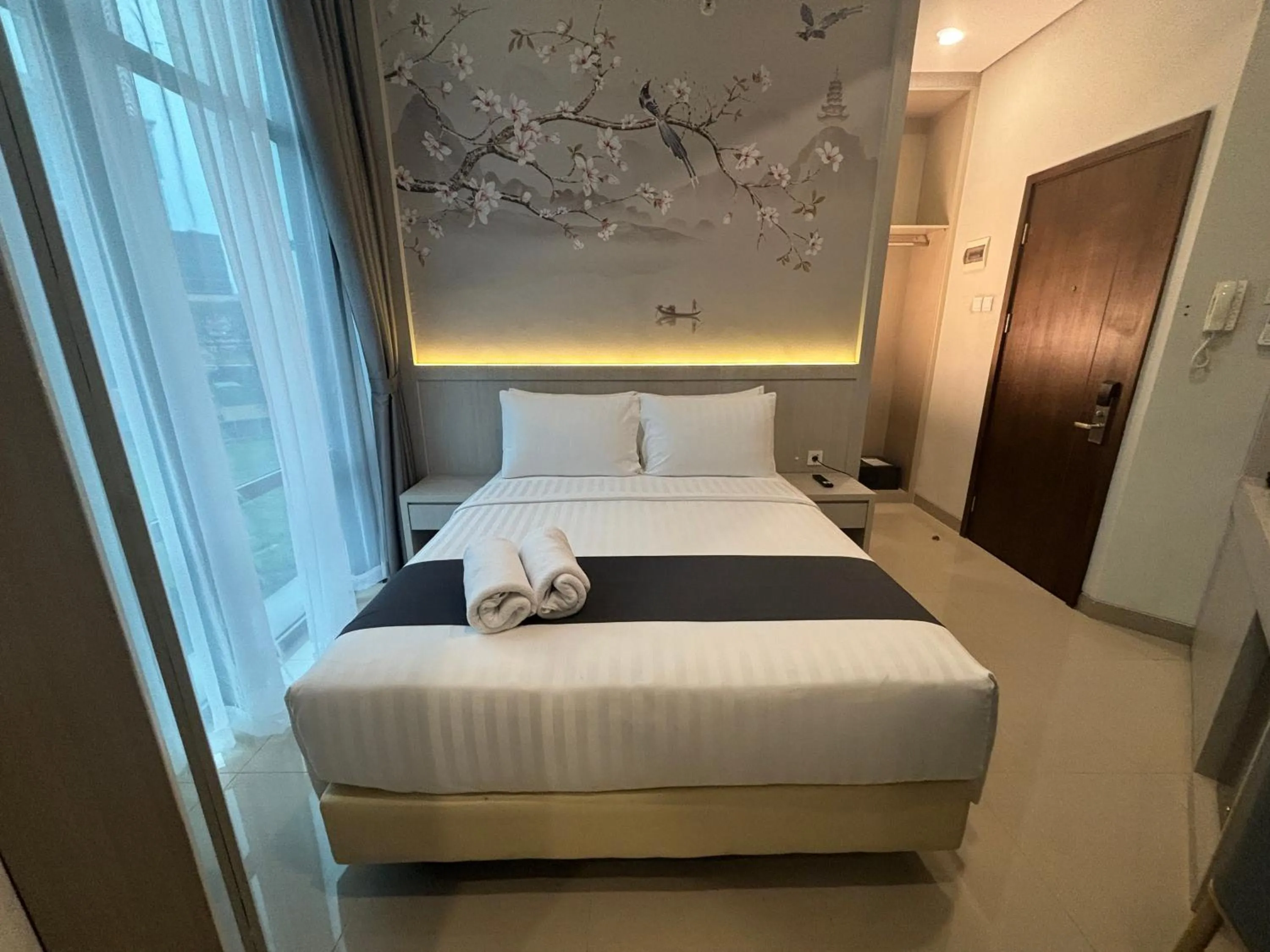 Bed in Nemuru Grand Suites