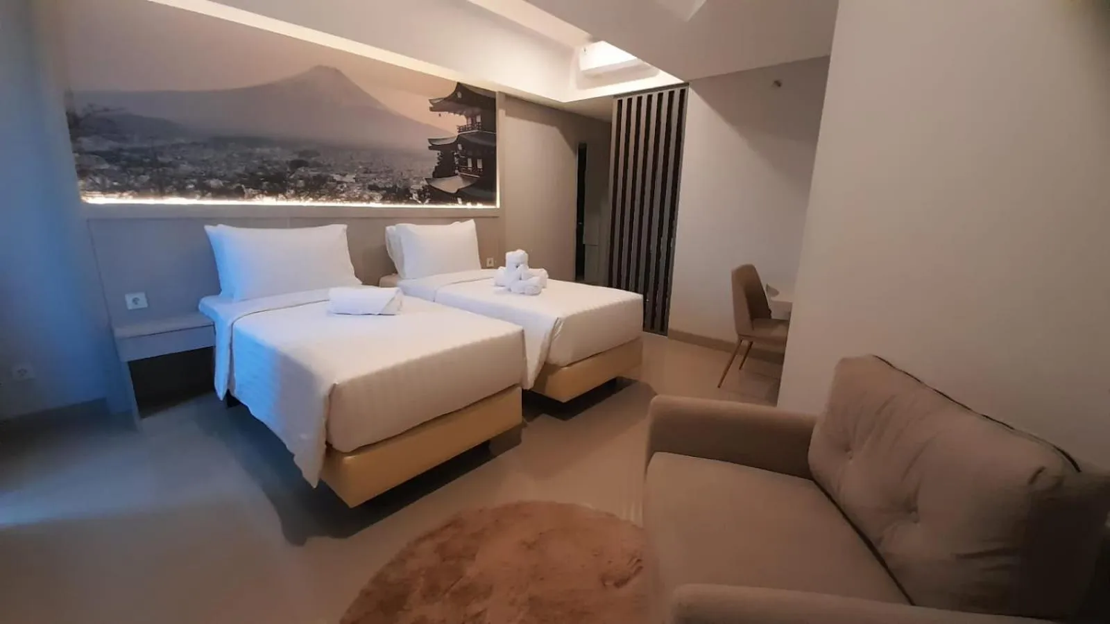 Bed in Nemuru Grand Suites