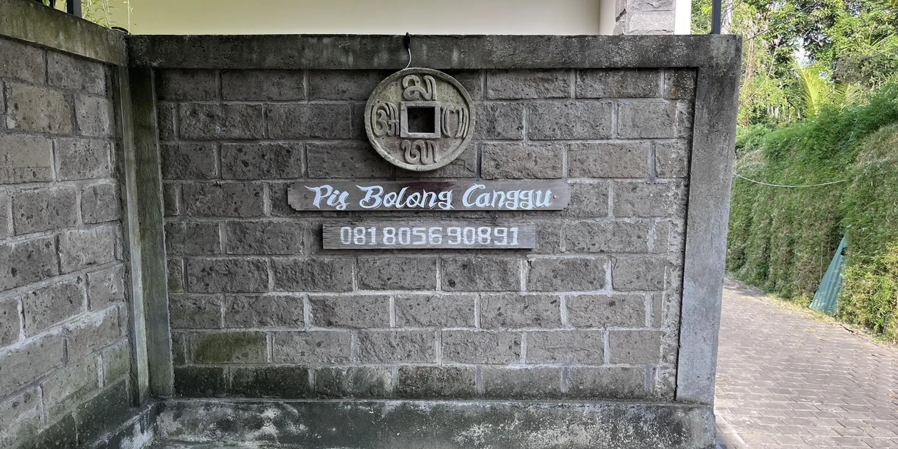 Property logo or sign in Pis Bolong Canggu