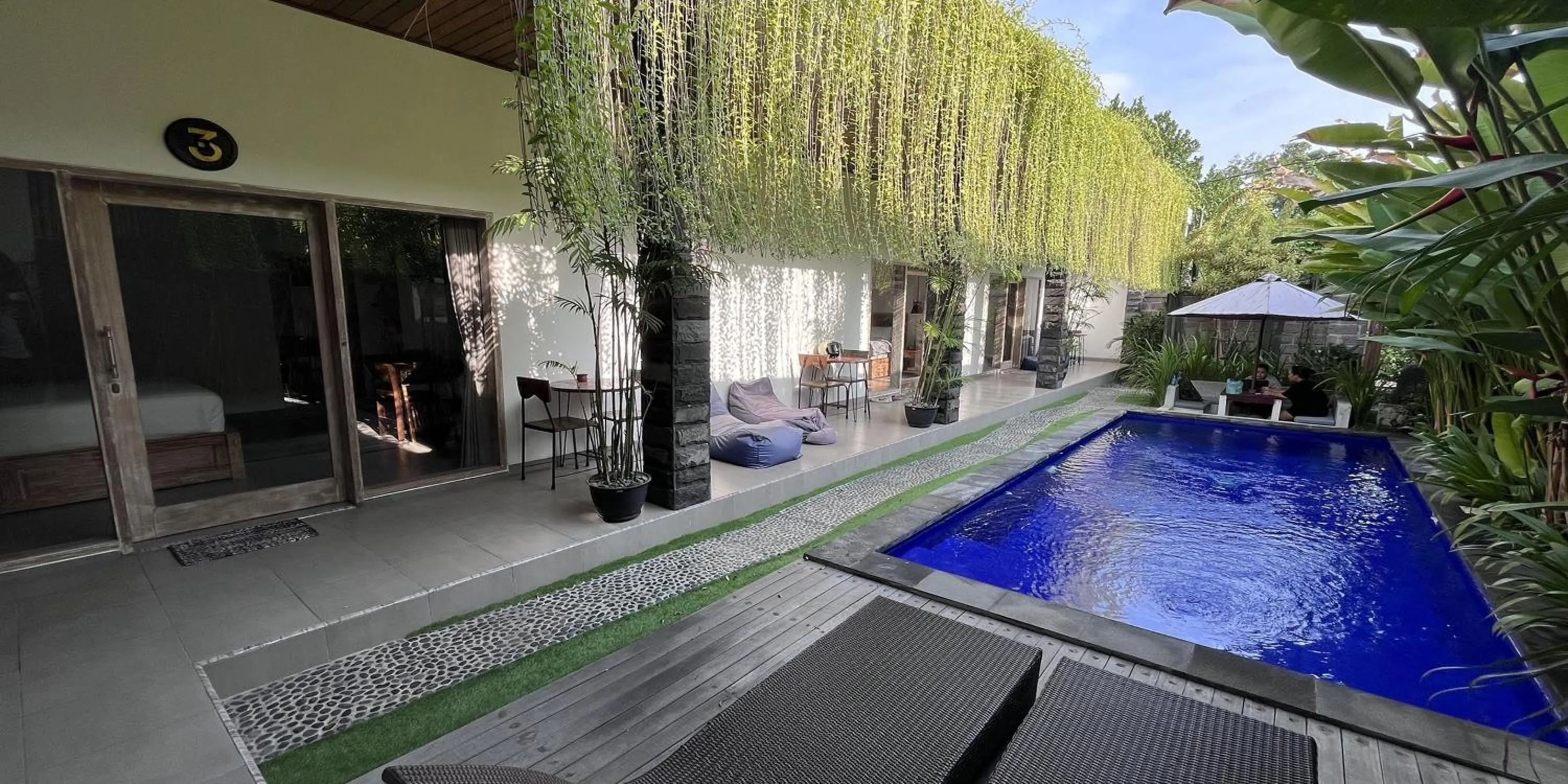 Swimming pool in Pis Bolong Canggu