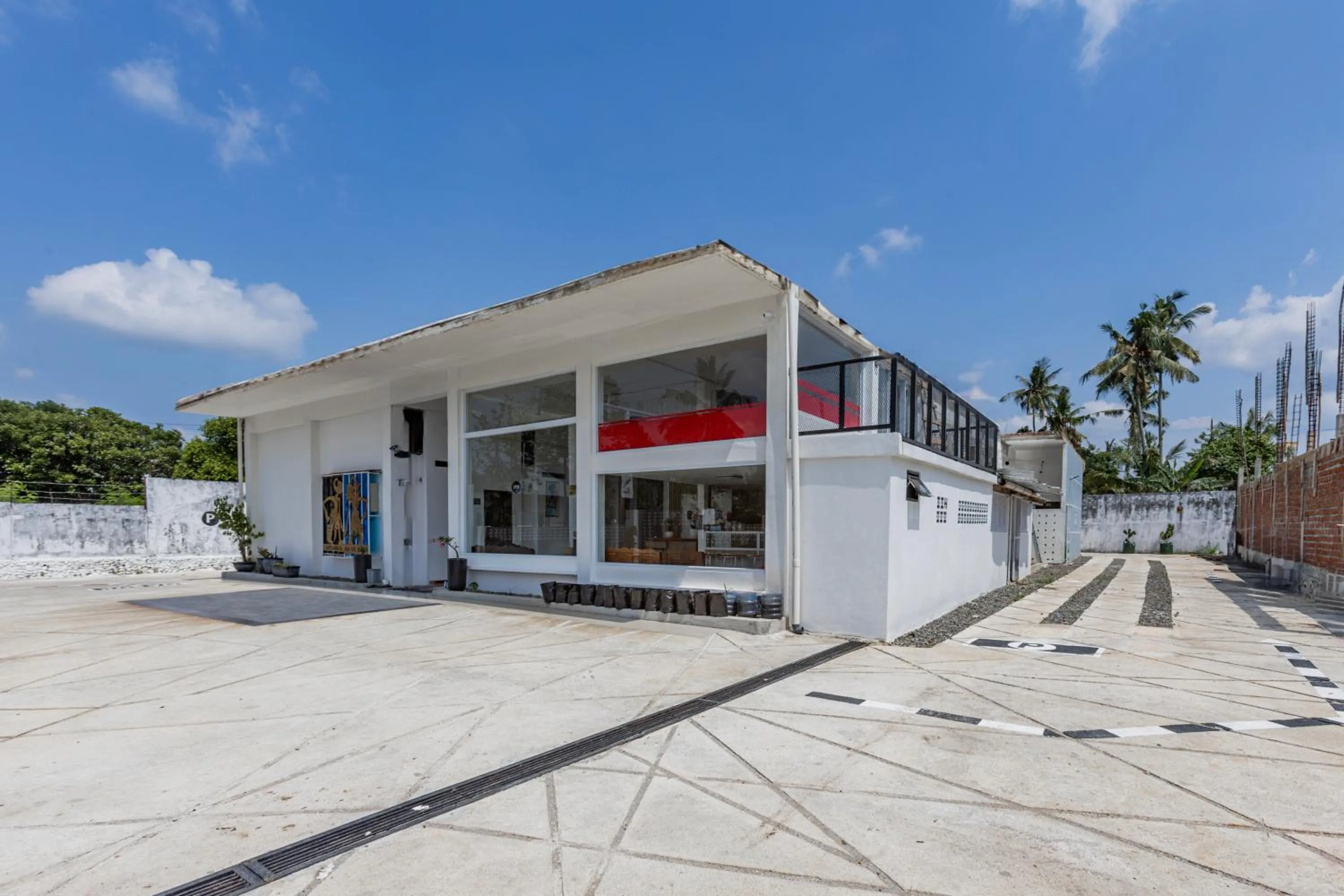 Facade/entrance in Hotel O Guest House Maria