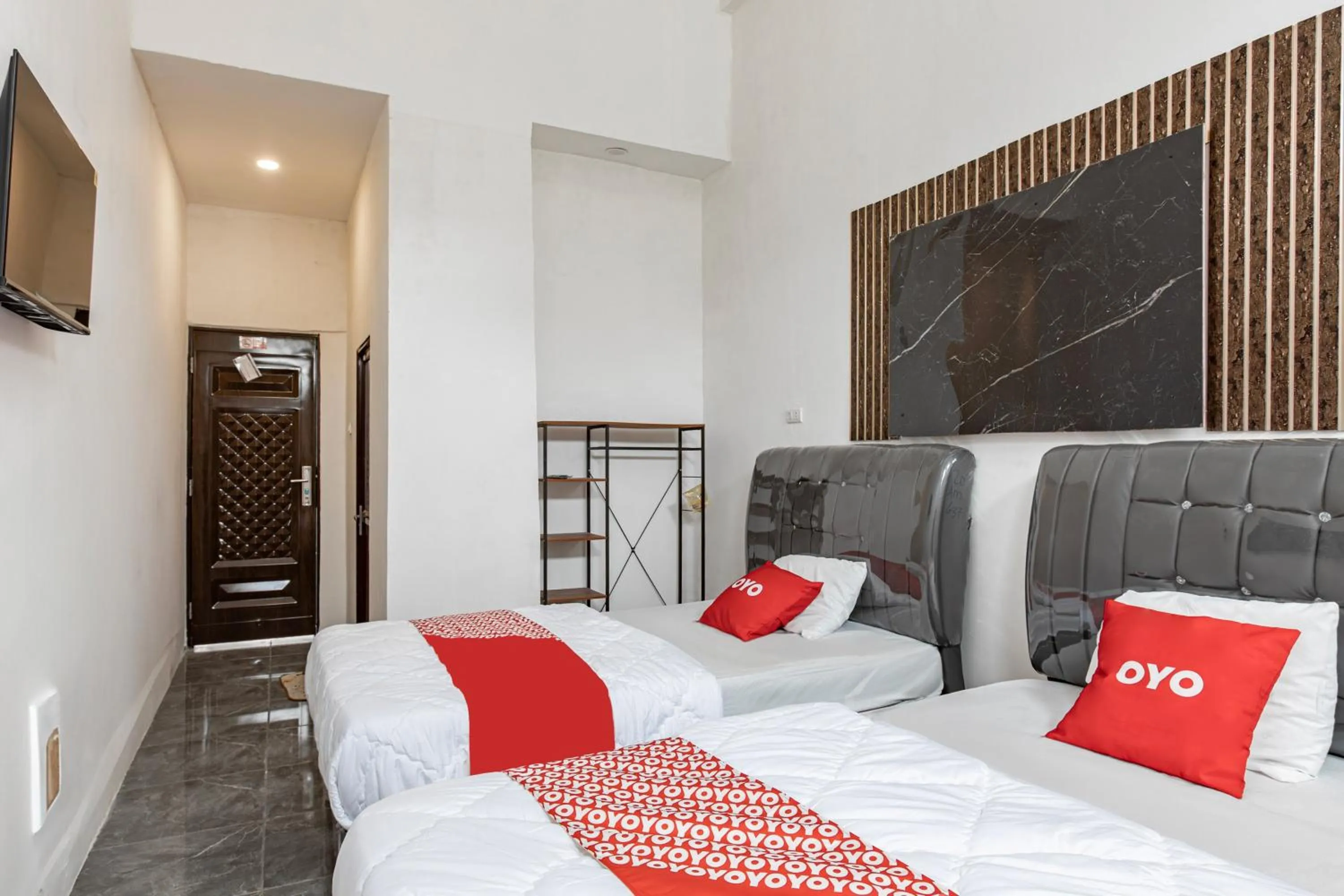 Bedroom, Bed in Hotel O Guest House Maria