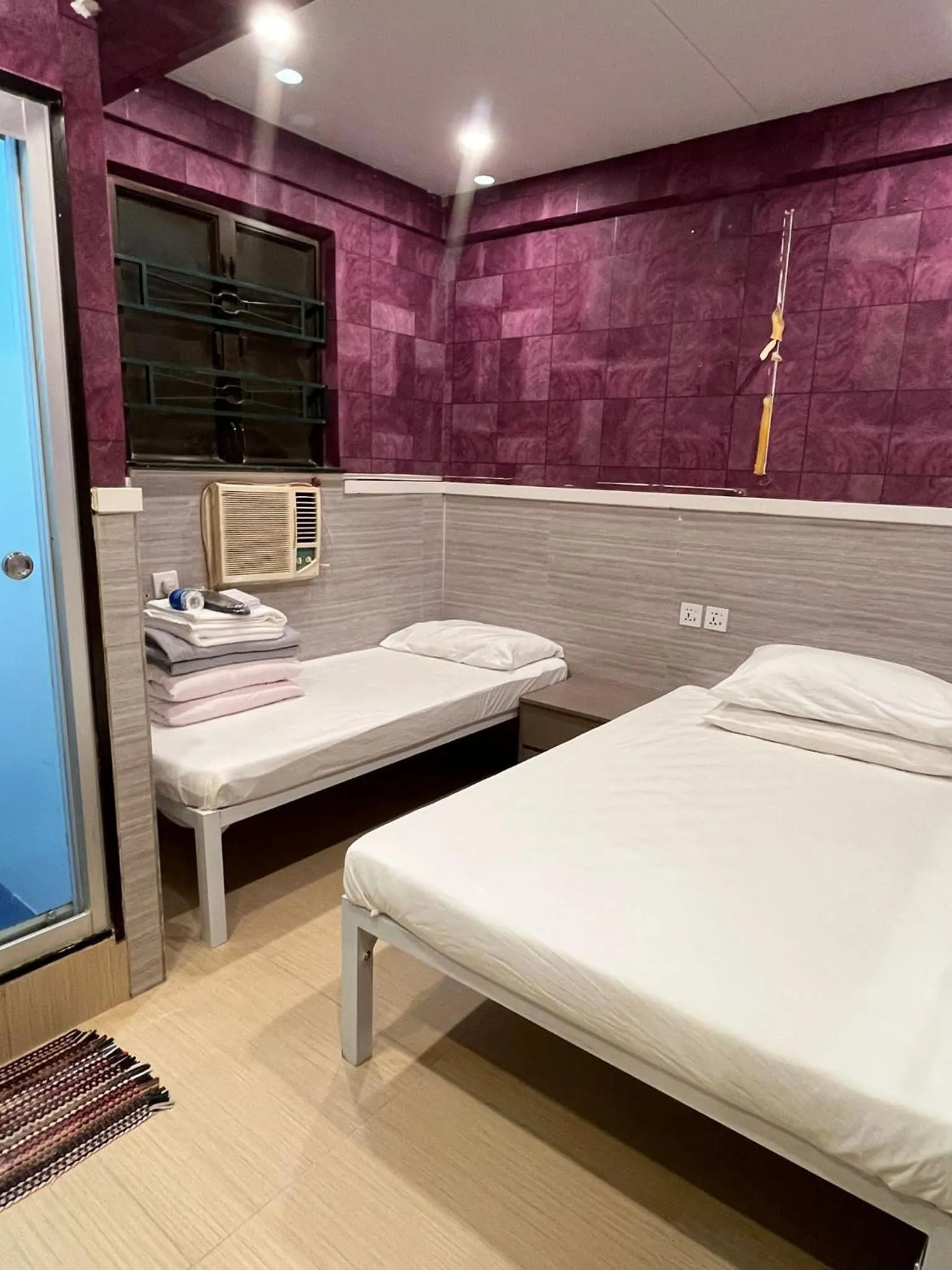 Bed in 3D Inn Hong Kong Romance