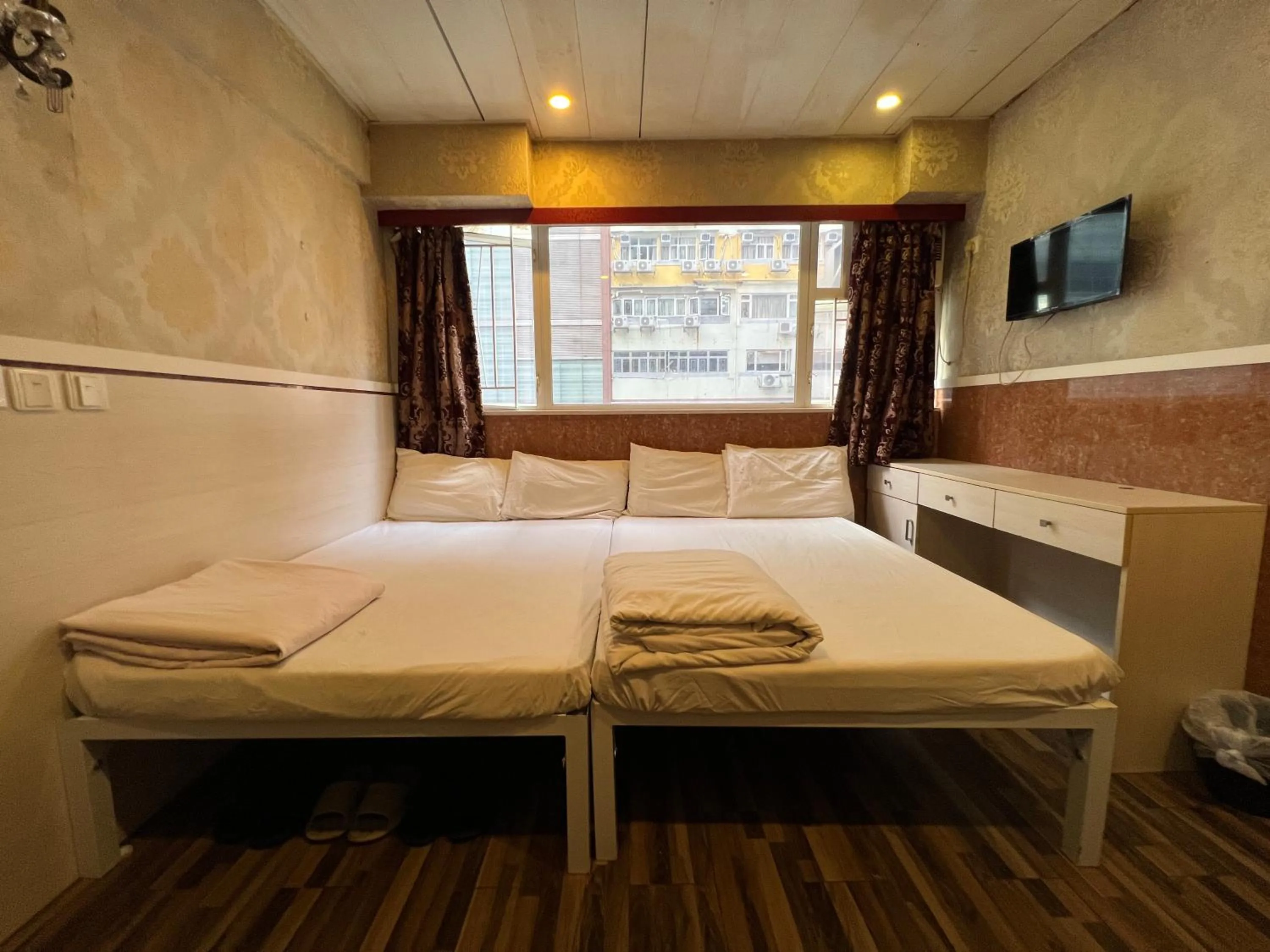 Bed in 3D Inn Hong Kong Romance