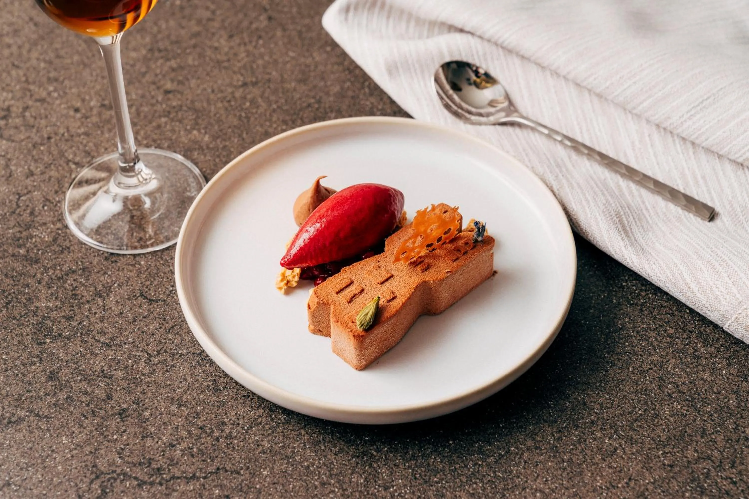 Food and drinks in Solo Sokos Hotel Pier 4