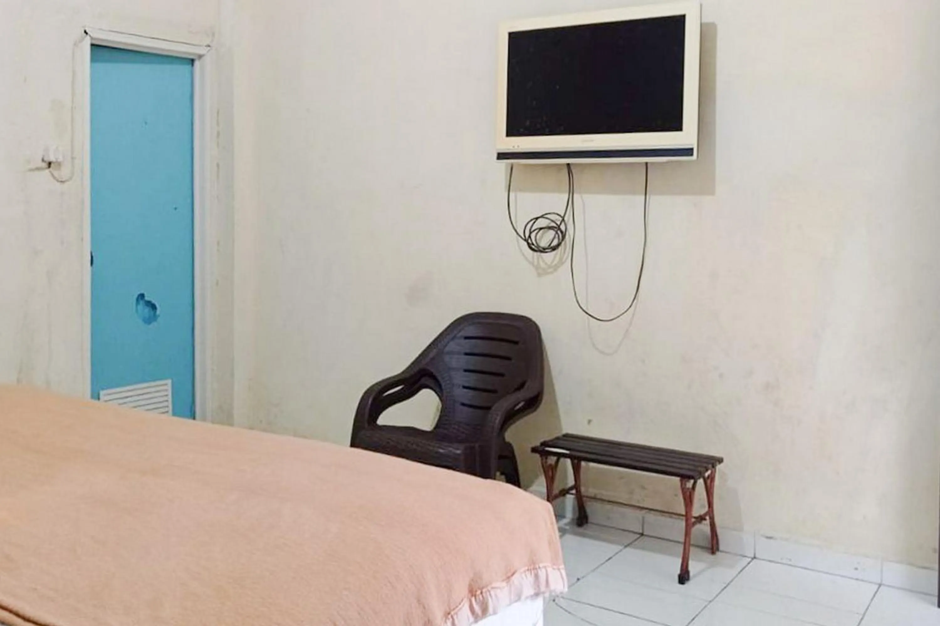 Bedroom, Bed in Hotel Pantai Panjang Bengkulu RedPartner