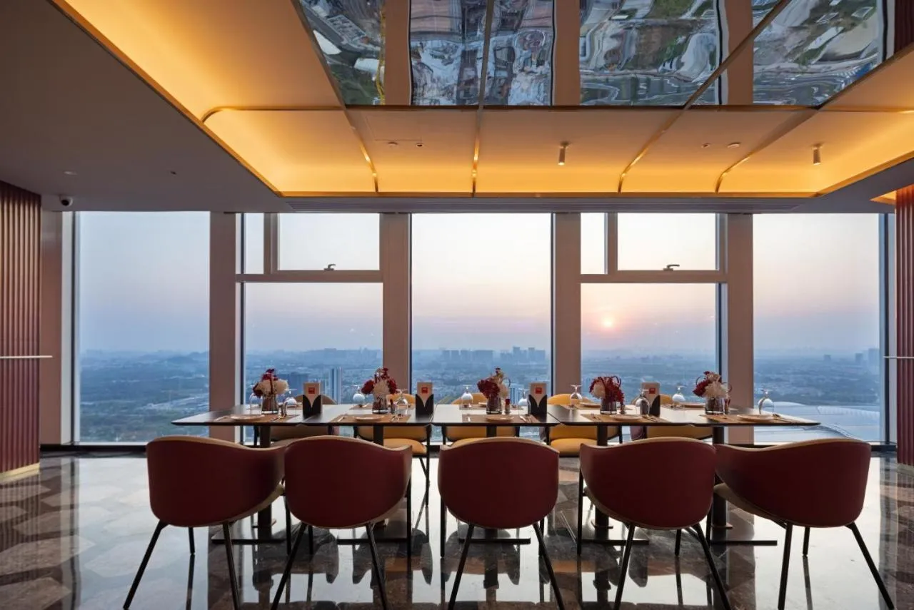 Restaurant/places to eat in Radisson Red Guangzhou South Railway Station