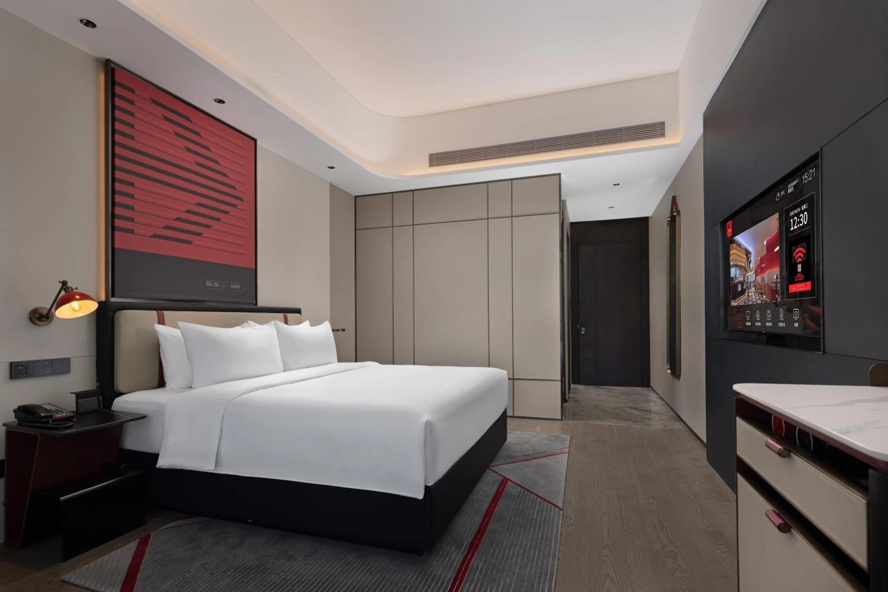 Photo of the whole room, Bed in Radisson Red Guangzhou South Railway Station