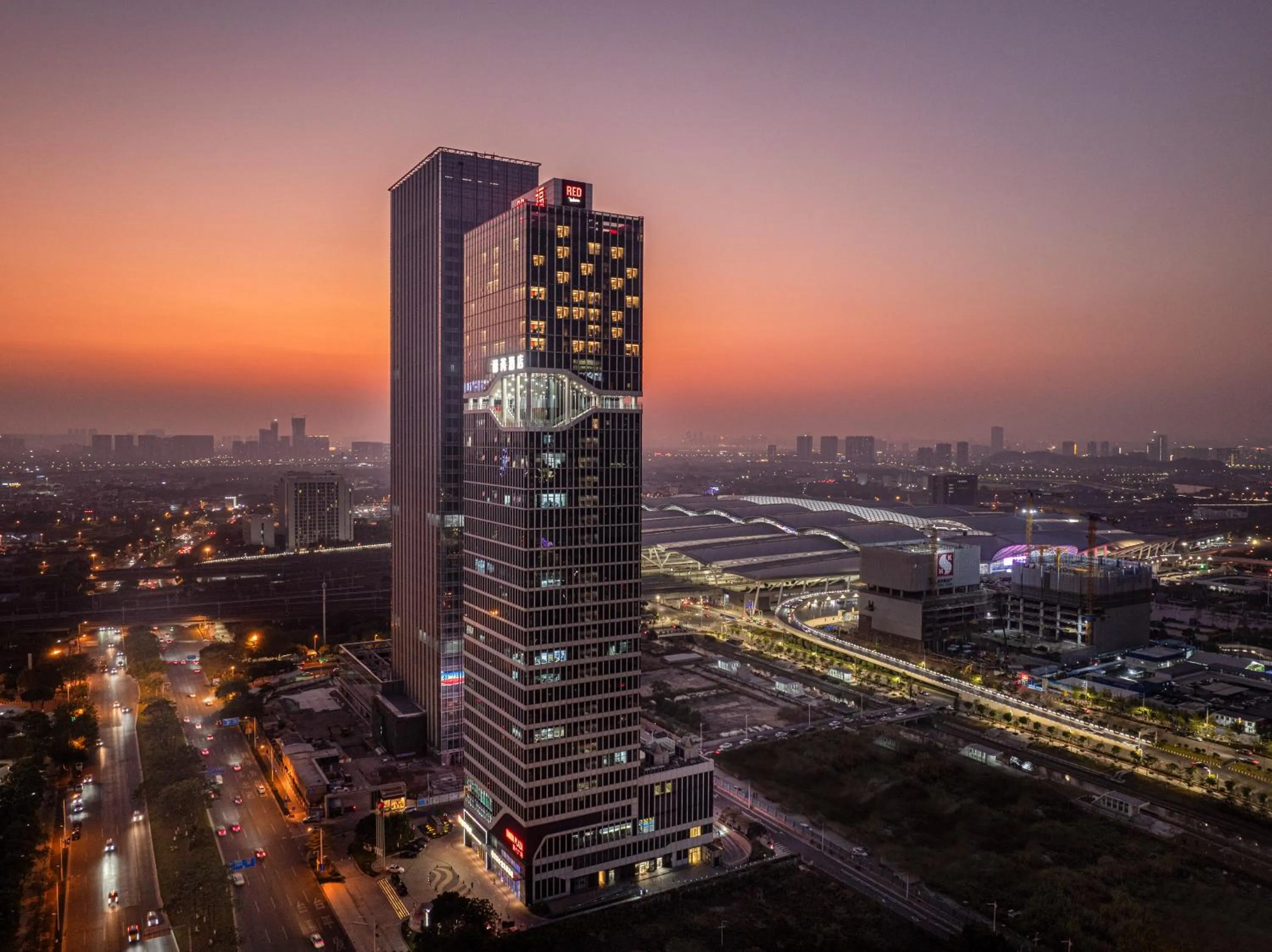Property building in Radisson Red Guangzhou South Railway Station